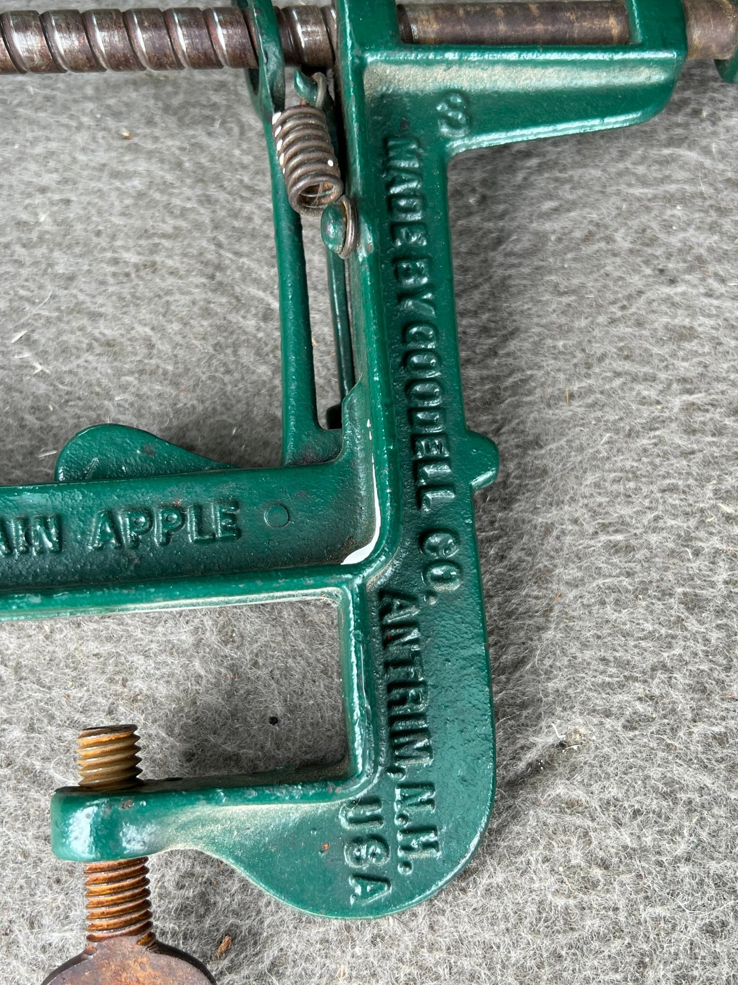 Antique White Mountain Apple Peeler: Goodell Company Cast Iron Parer