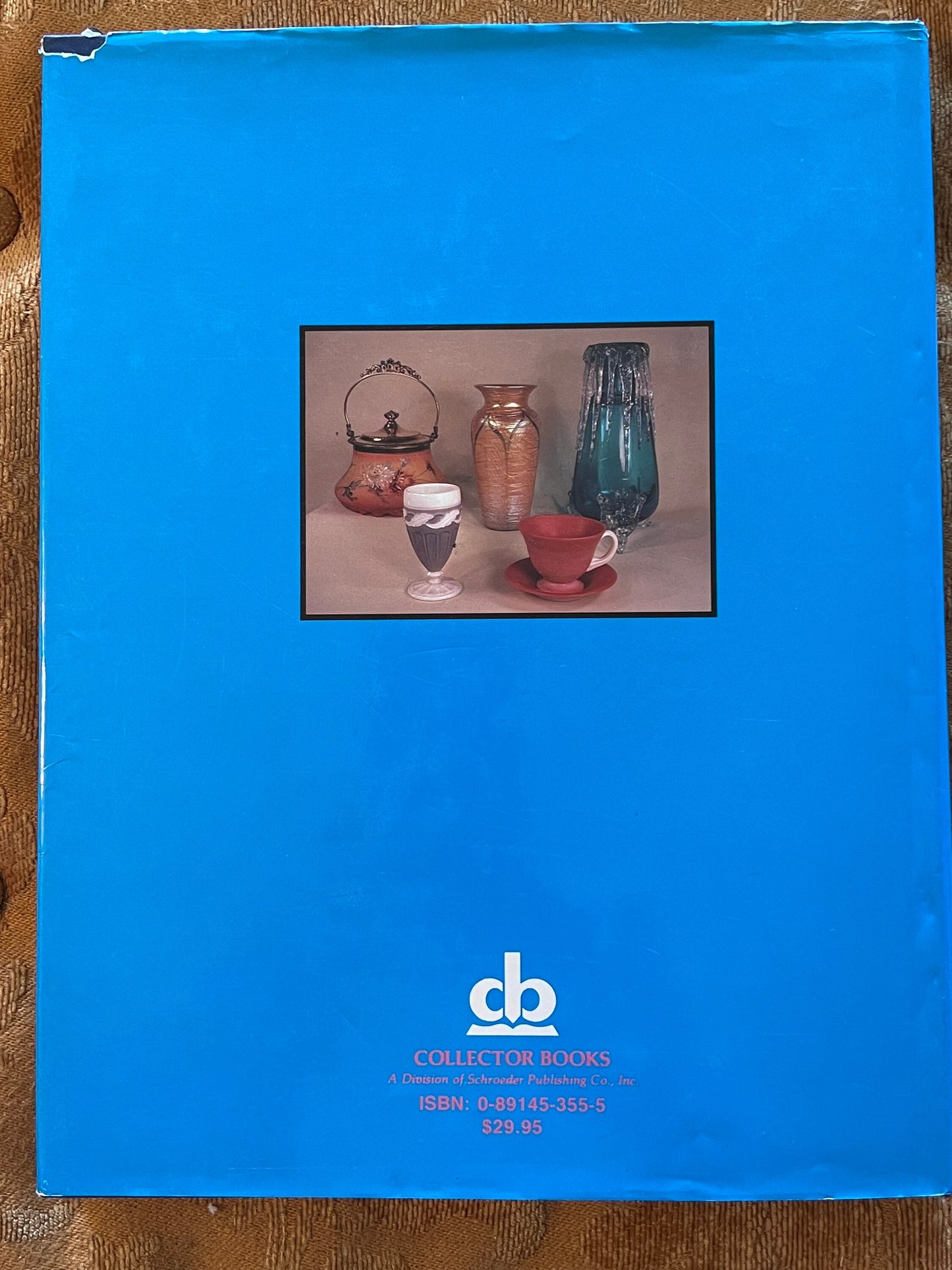 Vintage American Art Glass Book: Collector's Guide by John A. Shuman III