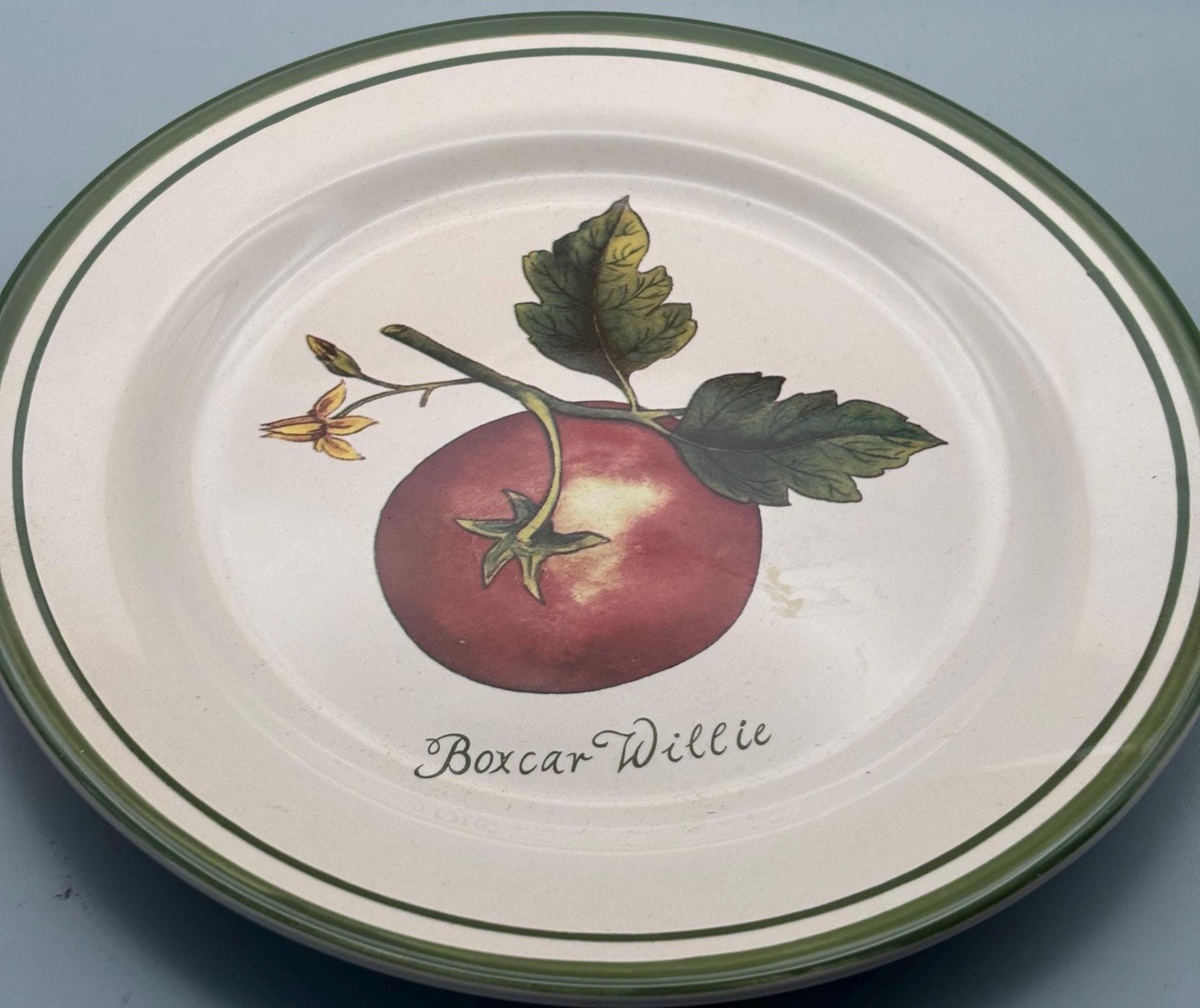 Williams Sonoma Heirloom Tomatoes Collectible Plate, Yellow Ruffled, Tree Tomato, Boxcar Willie, Lover Antiques and Vintage