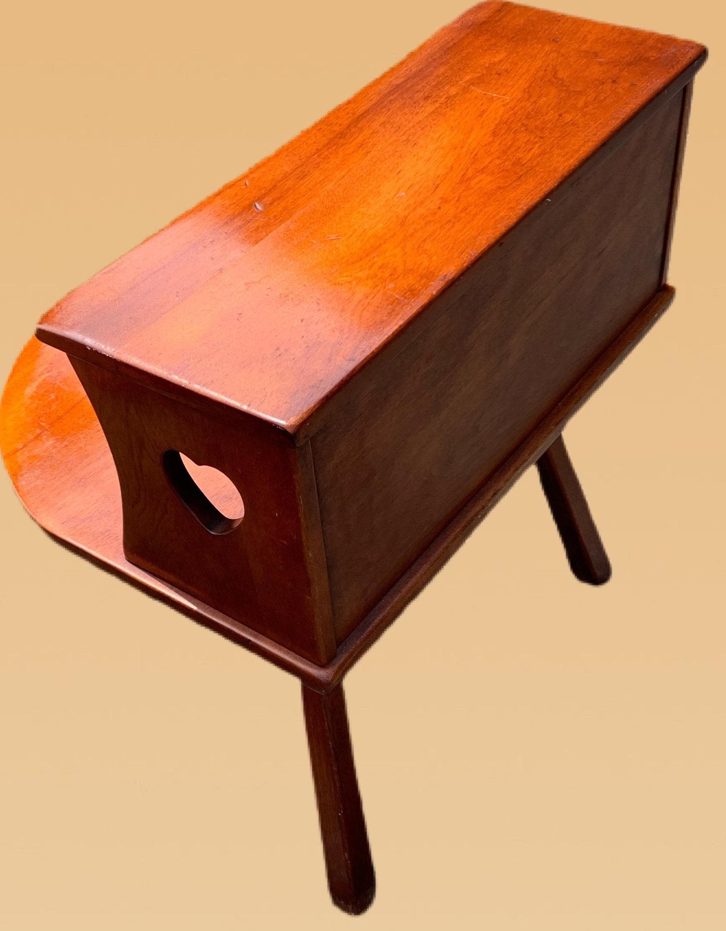 Cushman Colonial Creations Heart Table Chester End Table No. 2106 Lover Antiques and Vintage