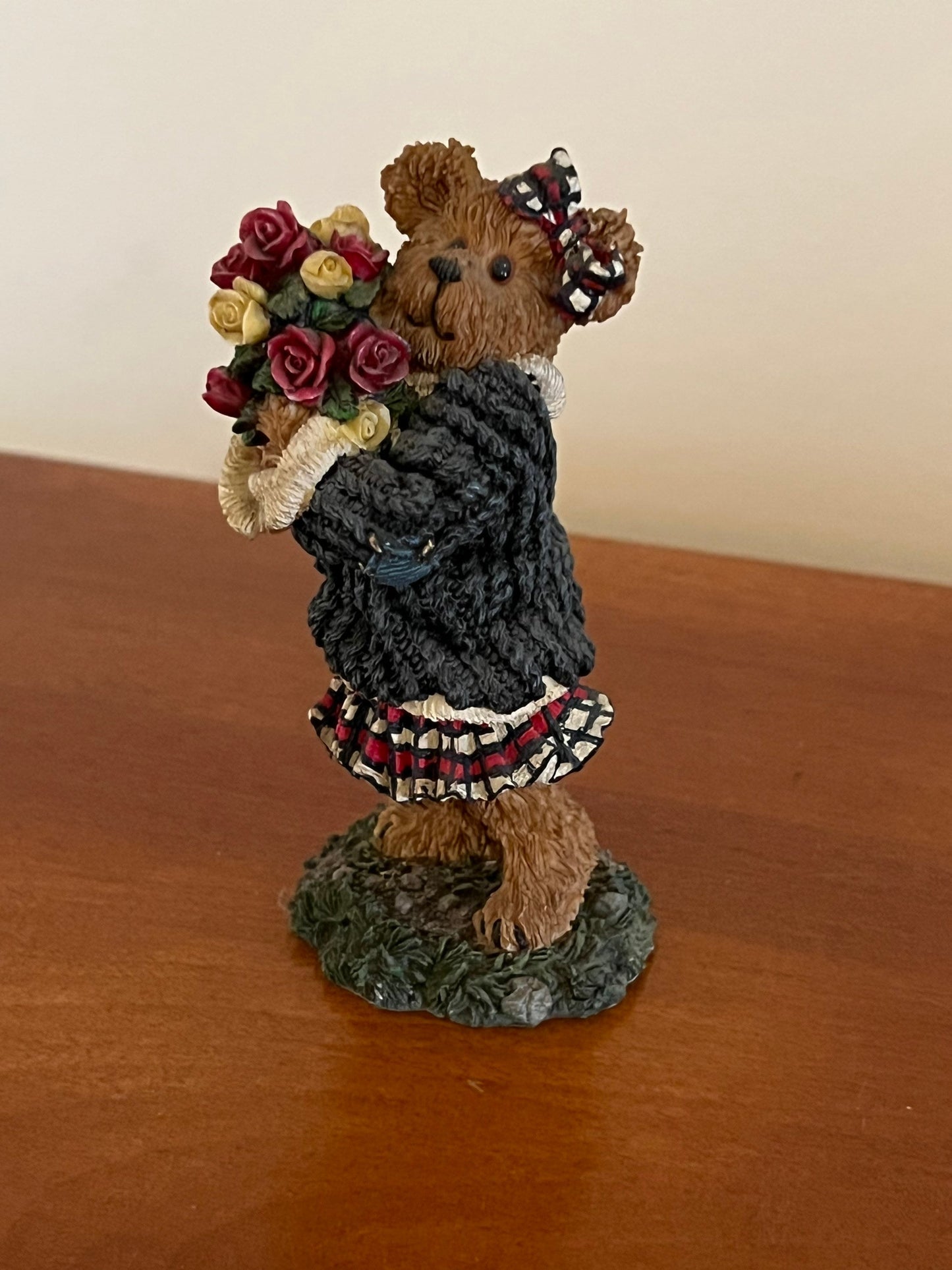 Boyds Bears & Friends Rosalie Bearheart Love is in the Air No. 228415