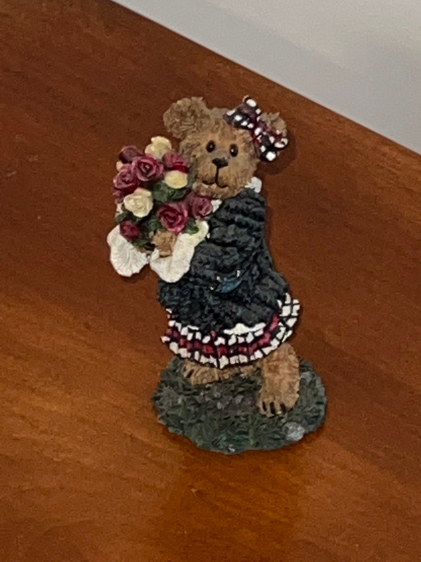 Boyds Bears & Friends Rosalie Bearheart Love is in the Air No. 228415