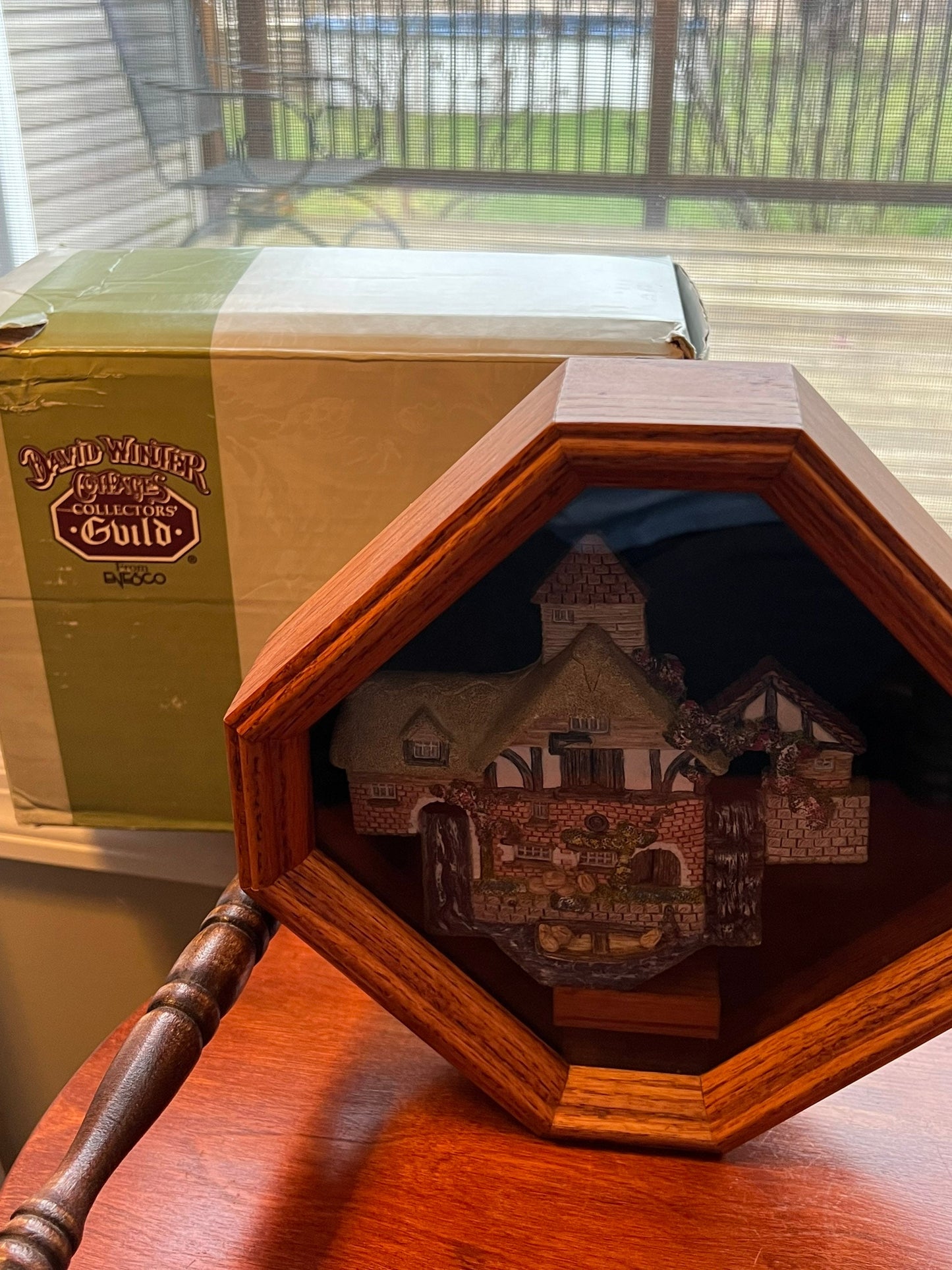 Vintage David Winter Cottages 1998 handmade hand painted by John Hine, LTD Great Britain Lover Antiques and Vintage