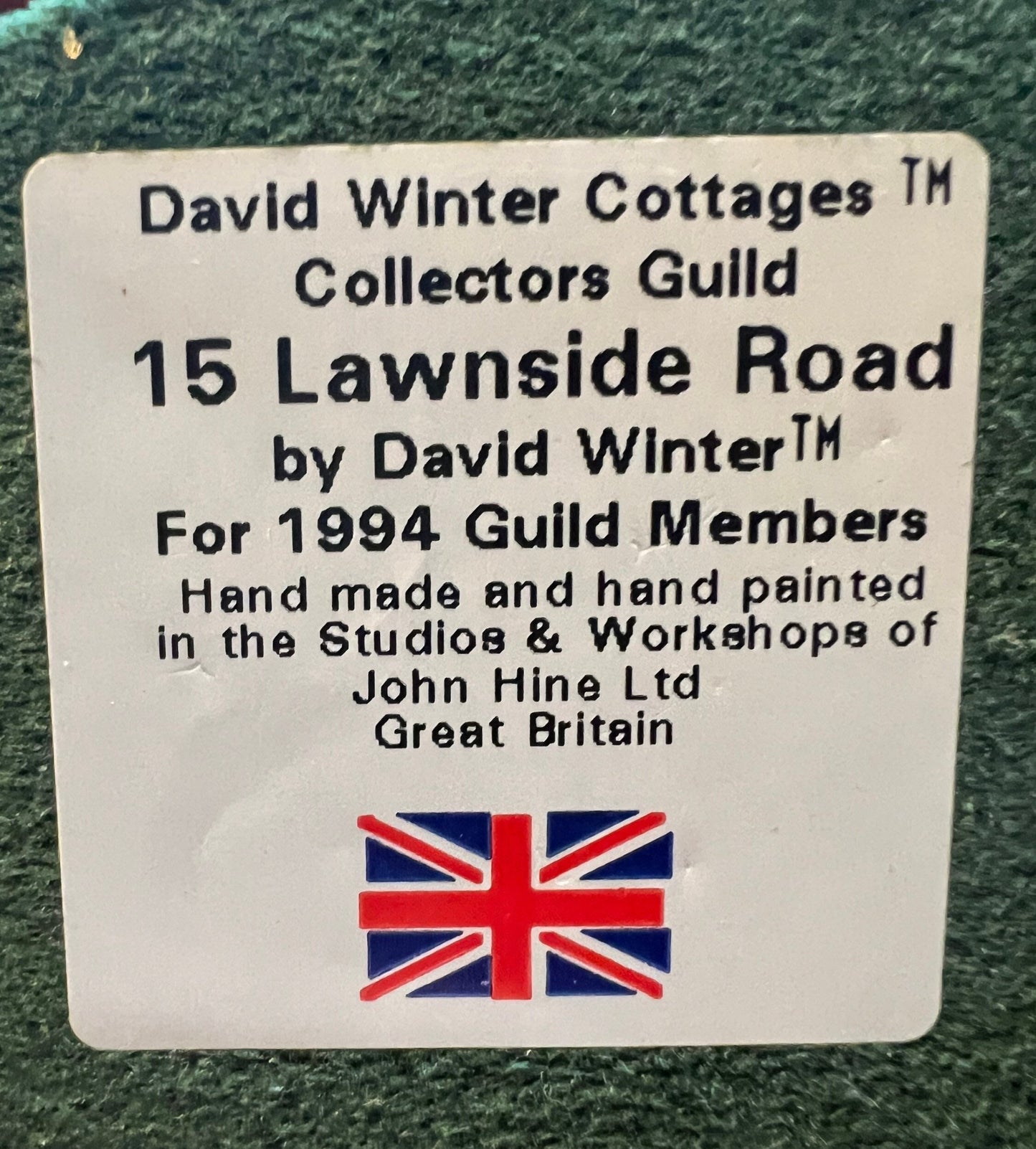 Vintage 15 Lawnside Road by David Winter Cottages handmade hand painted Great Britain figures figurines 1994
