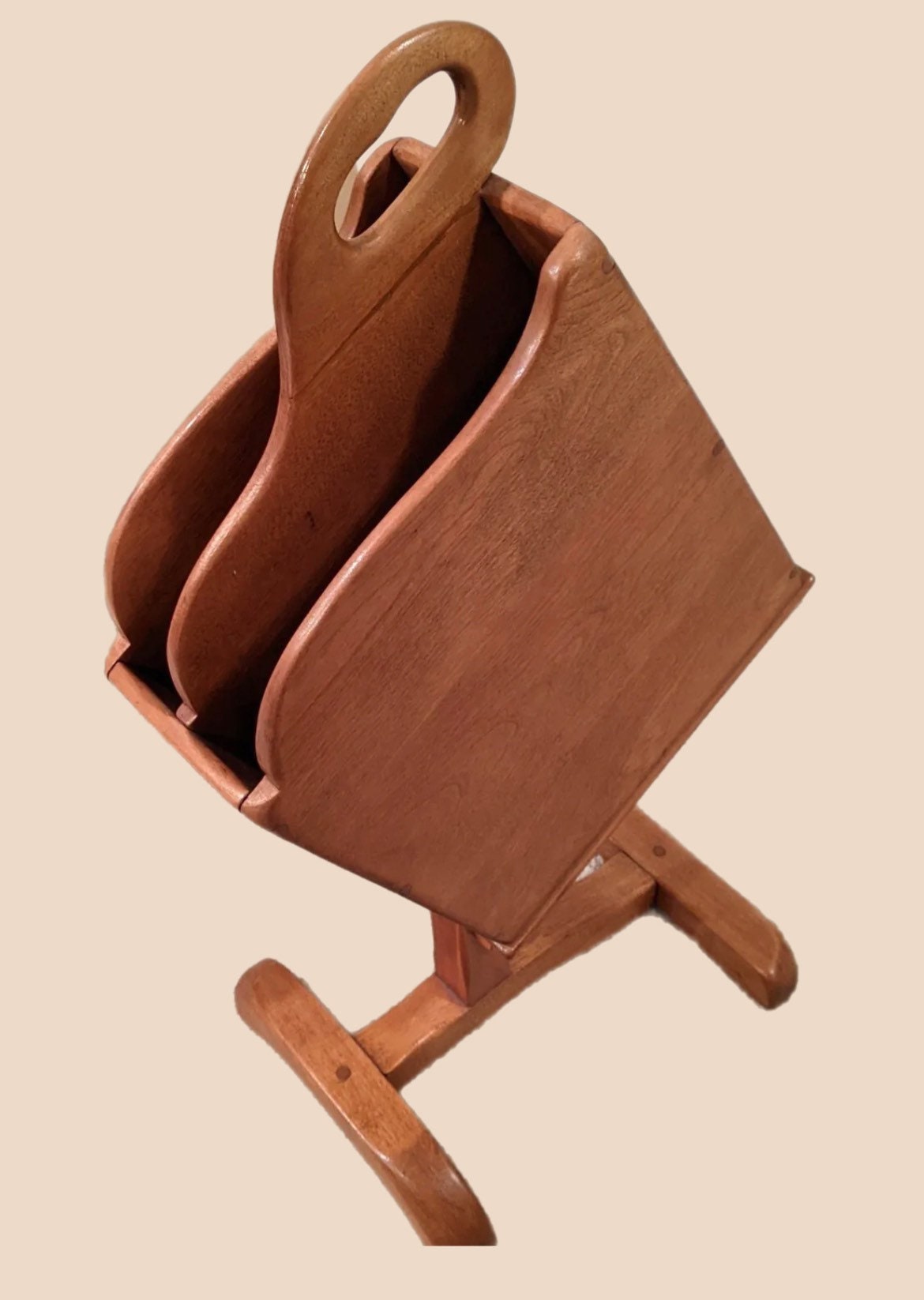 Cushman Colonial Creations Tongs Magazine Rack No. 3-9 Truly Rare Historic Lake house home decor