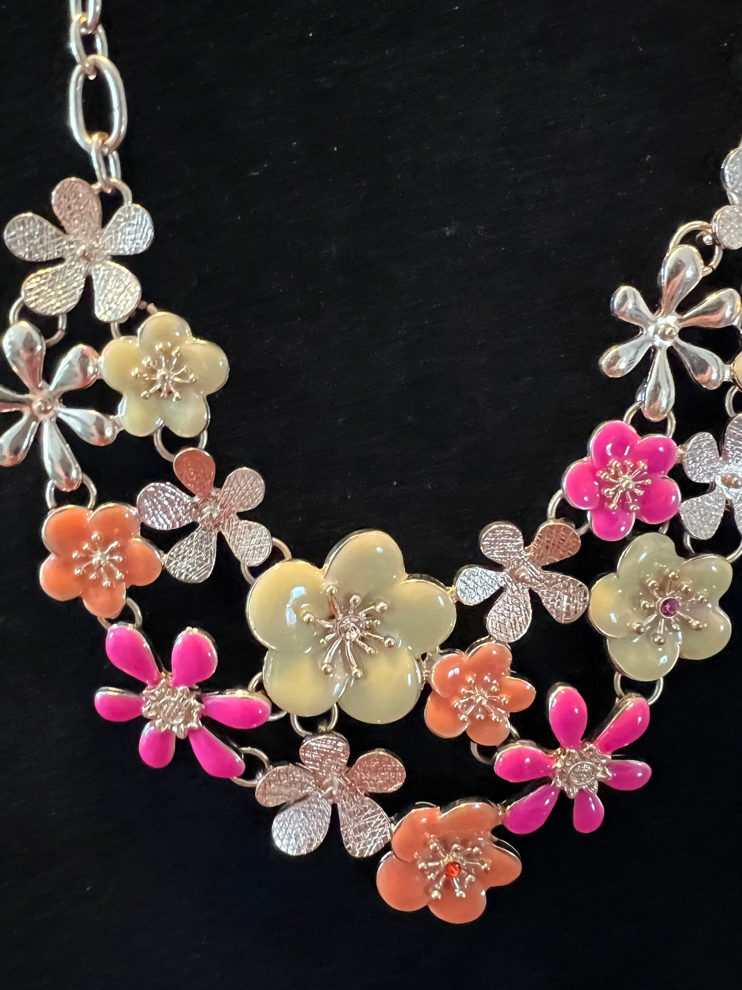 Vintage Flower Bib Style Necklace With Gold Accents Jewelry Pretty Things Flowers Lover Antiques