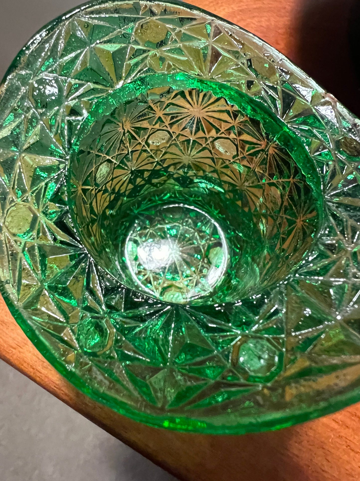 Vintage Fenton Emerald Hat Glass Art Lover Antiques