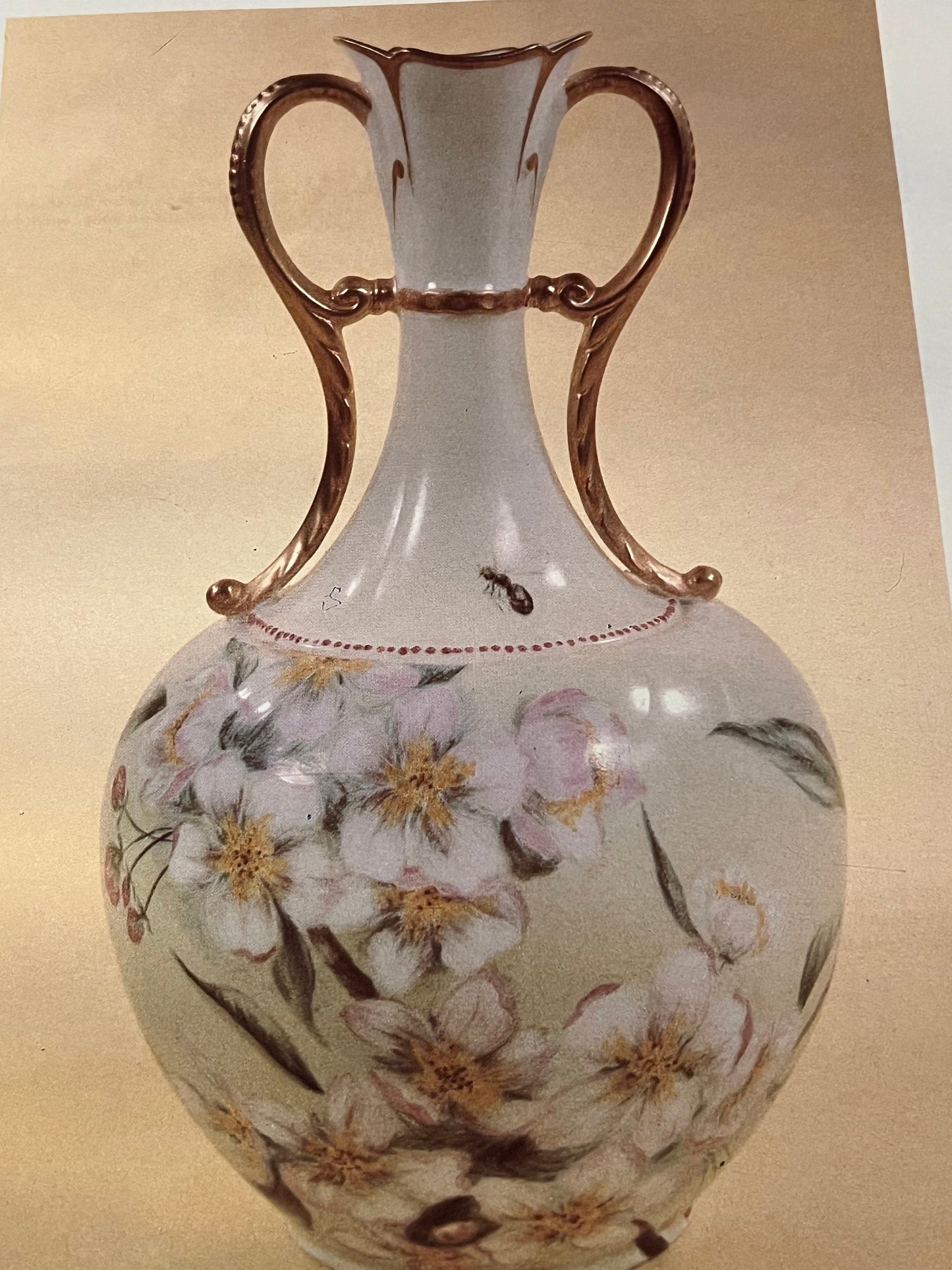 Vintage American Belleek Book Guide Illustrated Reference by Mary Frank Gaston Copyright 1984 Lover Antiques and Vintage