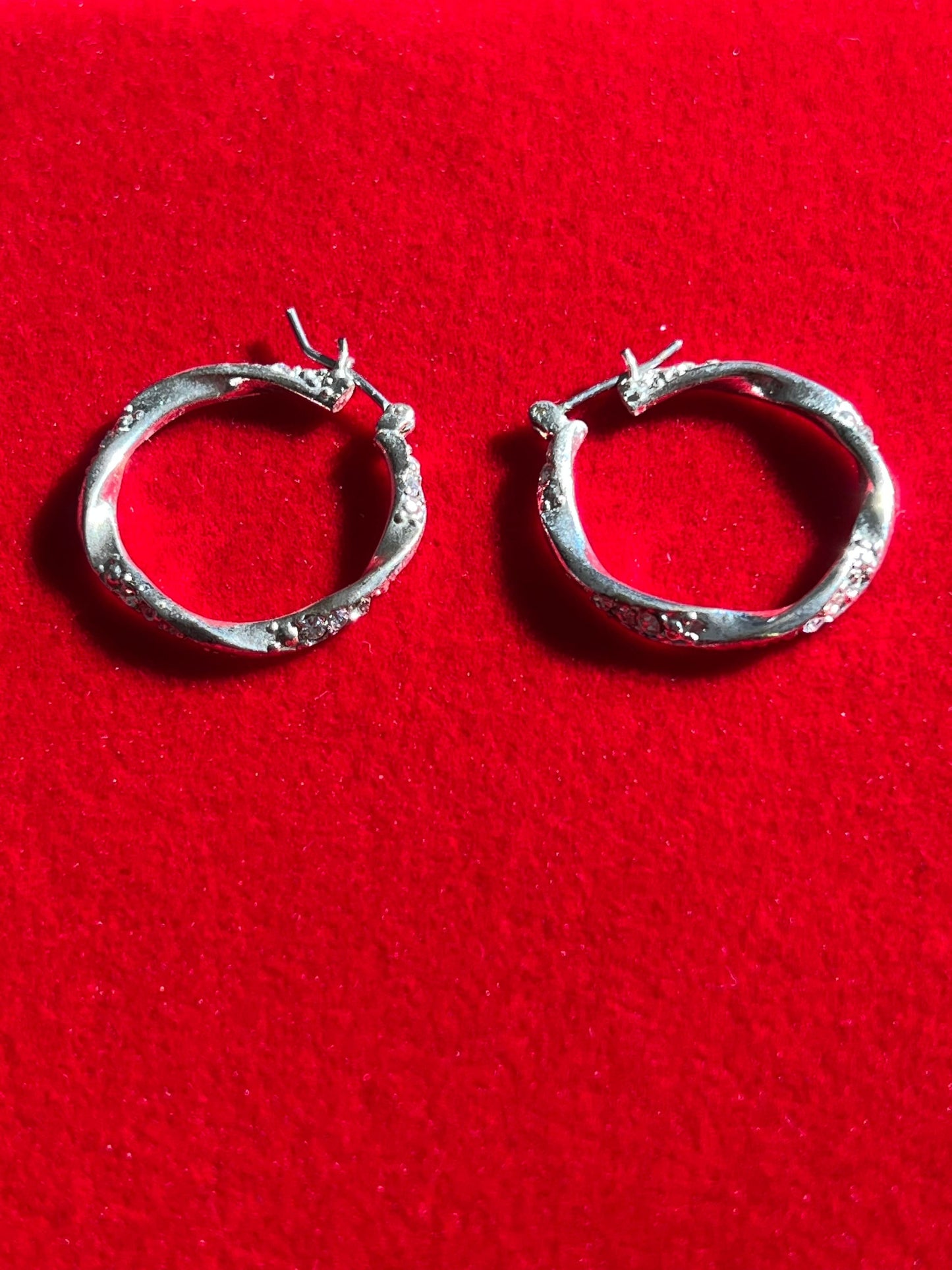 Vintage Silver Twisted Hoop Earrings, Swirl Earring, Twist Jewelry, Twist Earrings, Lover Antiques and Vintage