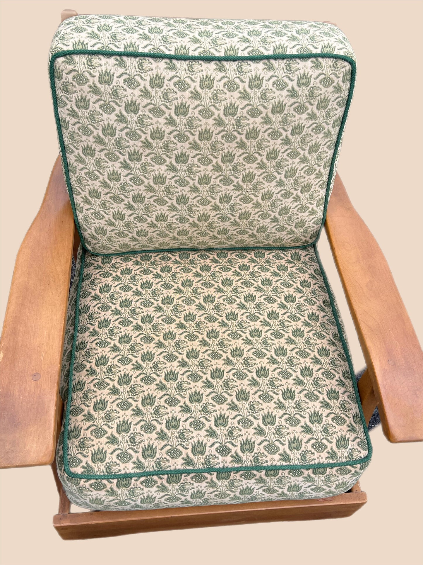 Cushman Colonial Creations Londonderry Chair No. 5385, Cream Cushions Paddle Arm Chair, Mid Century Modern Chair, Lover Antiques and Vintage