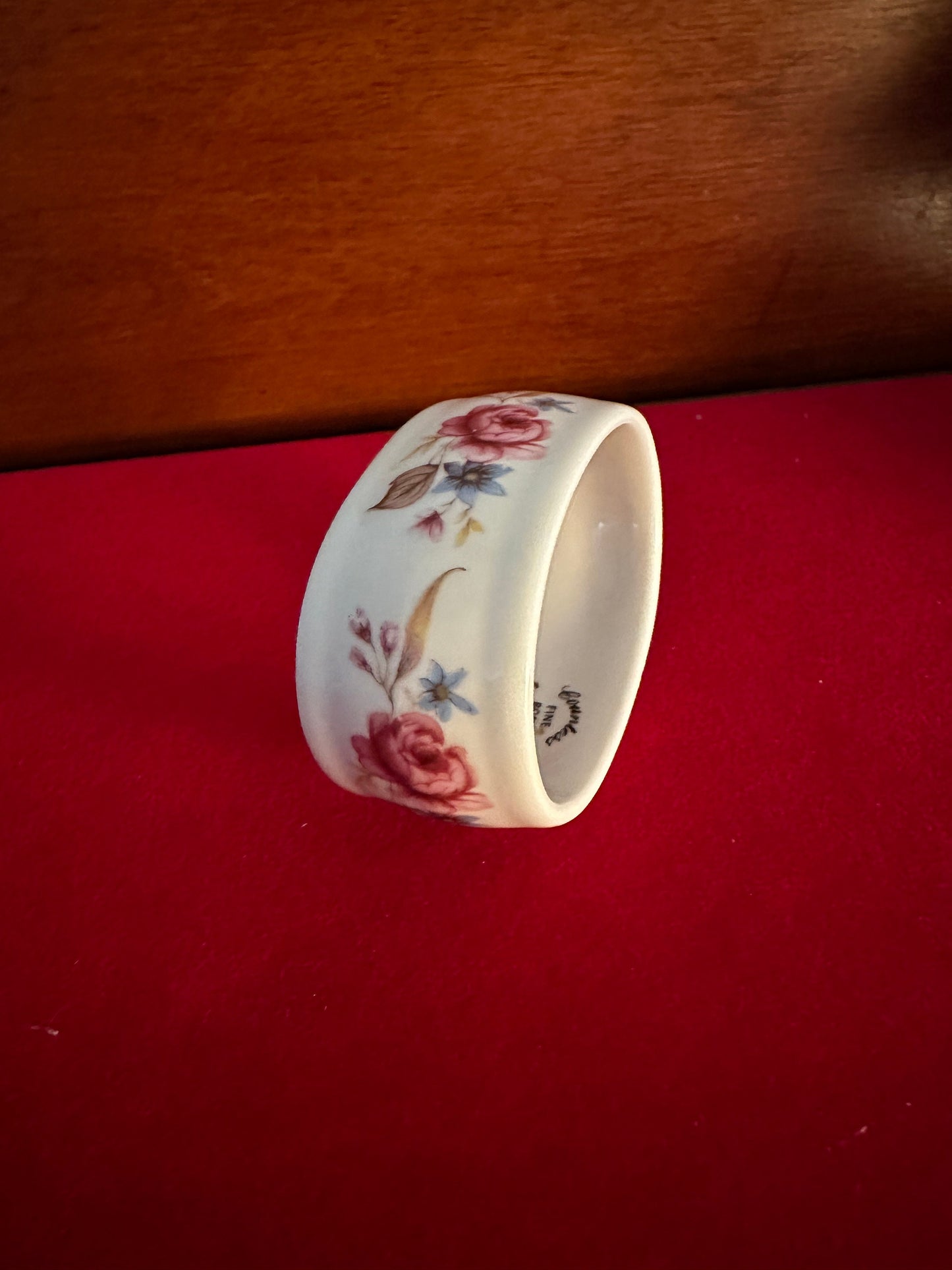 Vintage Countess Fine Bone China Rose Napkin Holder Ring, Made in England, Hand Painted Rose & Flowers, Lover Antiques and Vintage