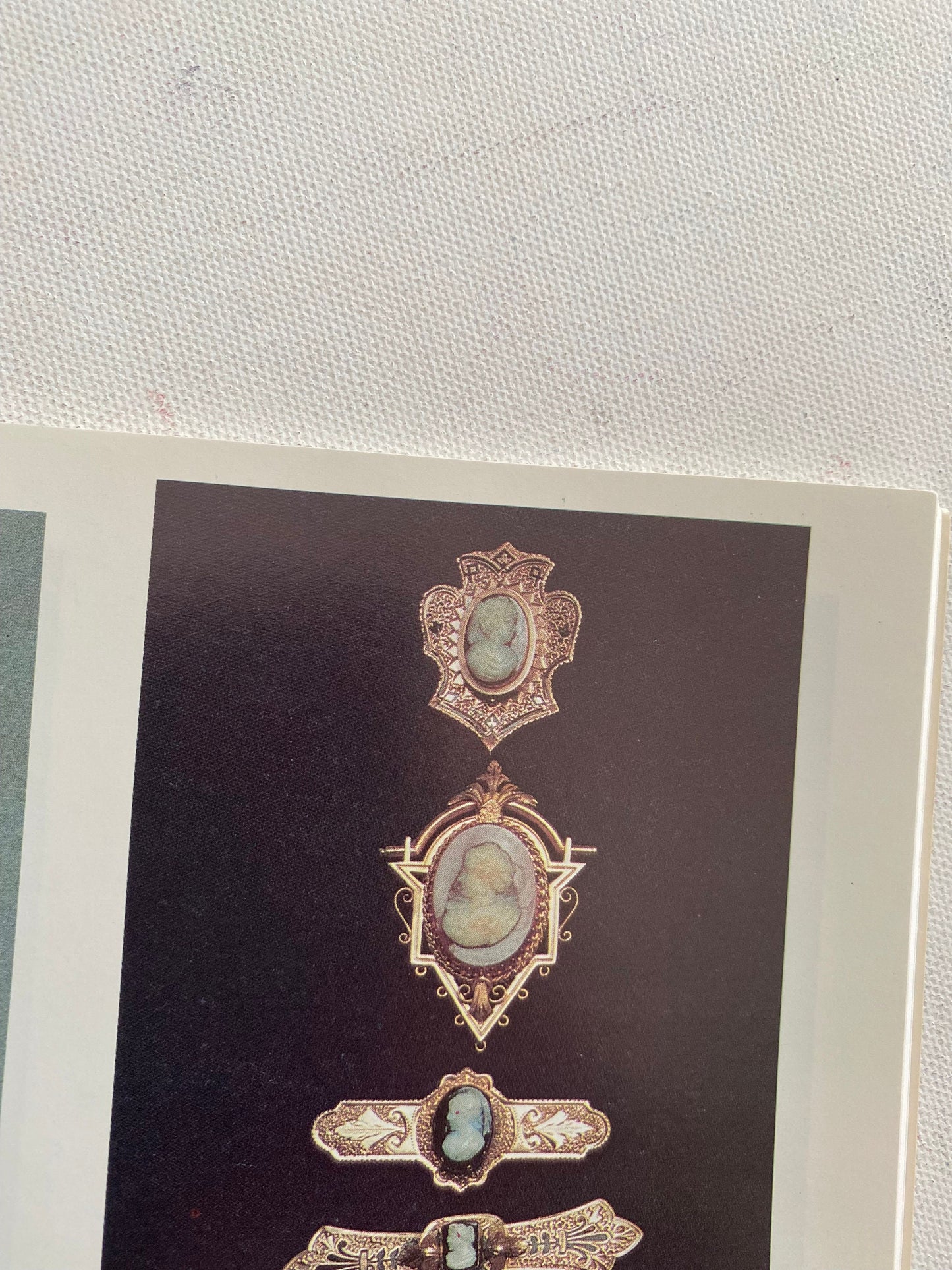 Antique Jewelry with Prices Guide Book, Collecting Jewelry, by Doris J. Snell, Lover Antiques and Vintage