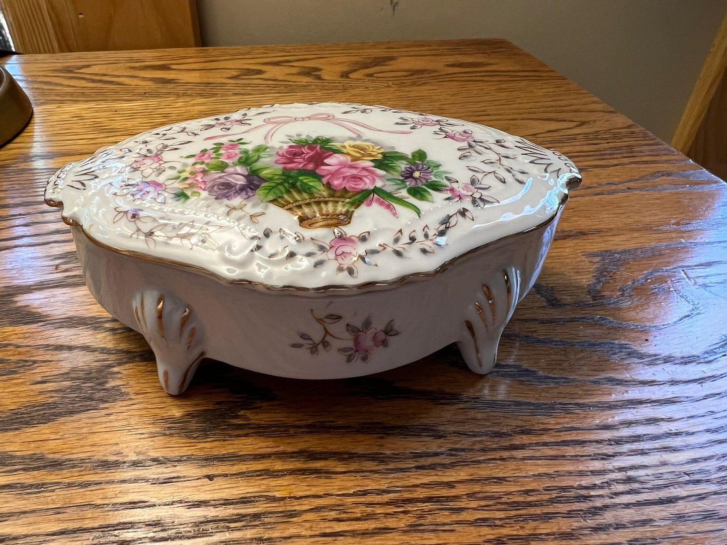 Vintage Bristol Gardens L & M Roses in Basket Footed Trinket Box Hand Painted Lover Antiques and Vintage