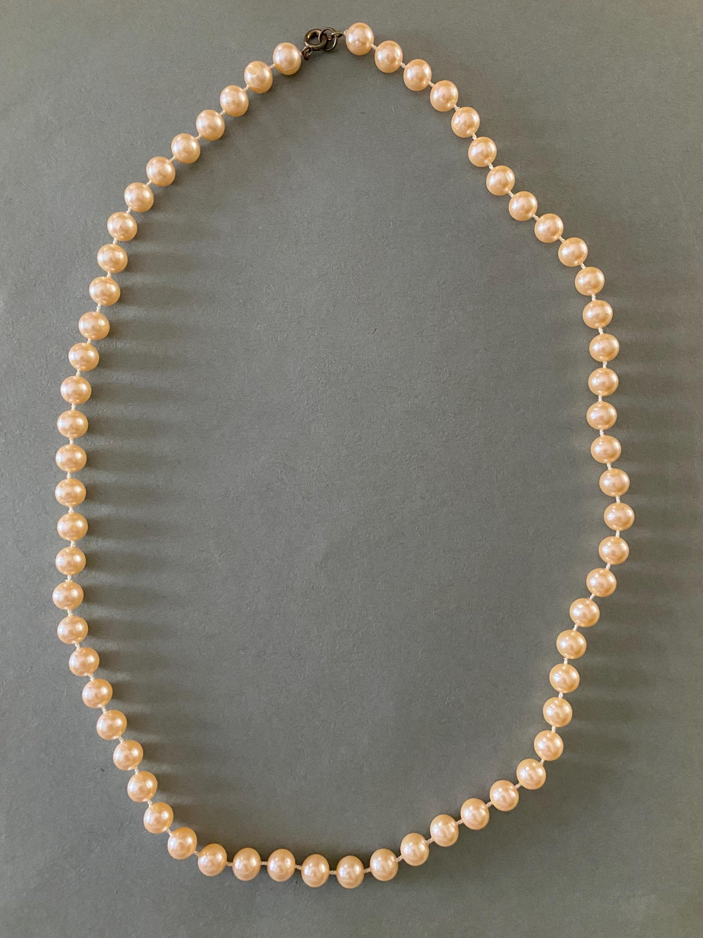 Vintage Faux Pink Pearl Necklace Pretty Pearls Jewelry Lover Antiques and Vintage