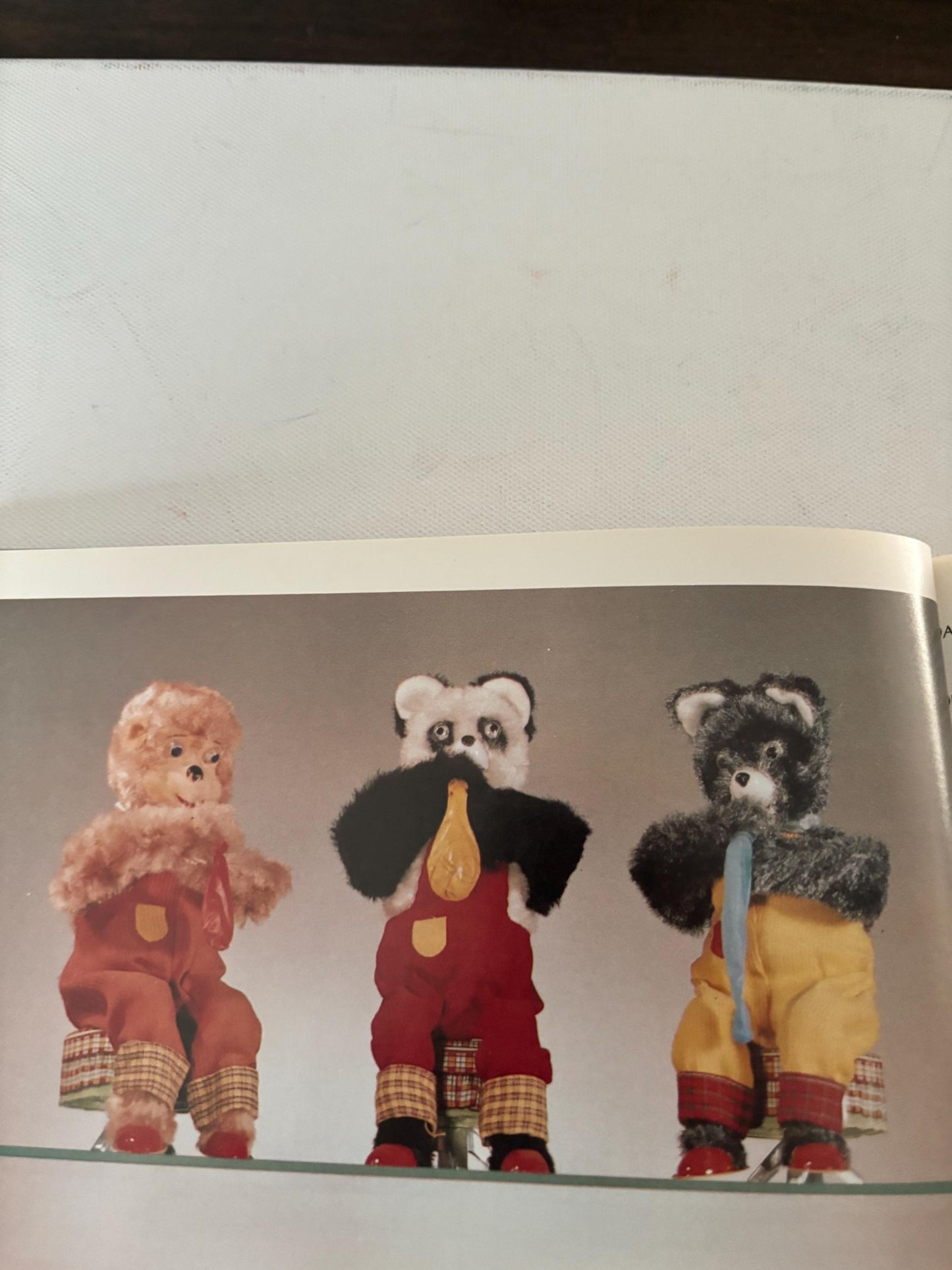 Vintage Battery Toys The Modern Automata Book by Brian Moran Toys Collectible Book Guide by Lover Antiques