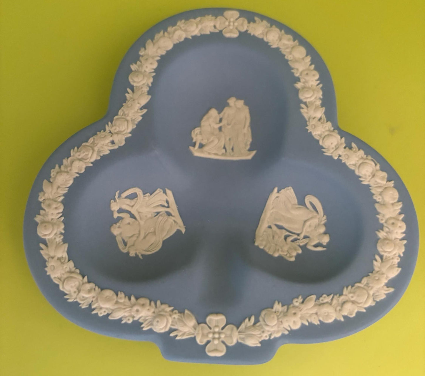 Vintage Wedgwood Blue Jasperware Clover Shaped Trinket Dish Greek Mythology Design Plate Lover Antiques and Vintage