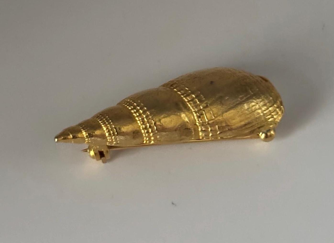 Vintage Gold Tone Seashell Pin Brooch Signed MDM Maison De Mode Jewelry Lover Antiques and Vintage