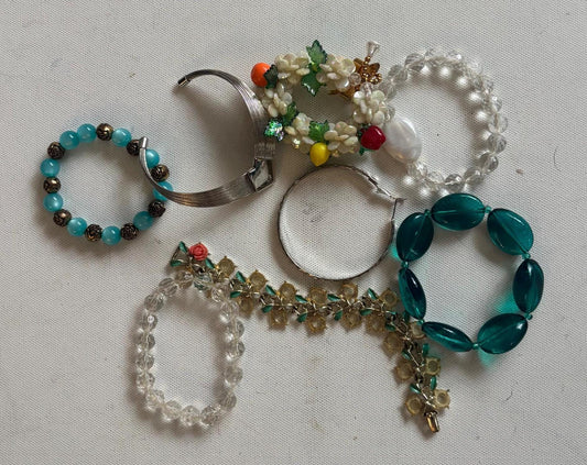 Collection of 8 Vintage Bracelets Bulk Jewelry Lover Antiques and Vintage