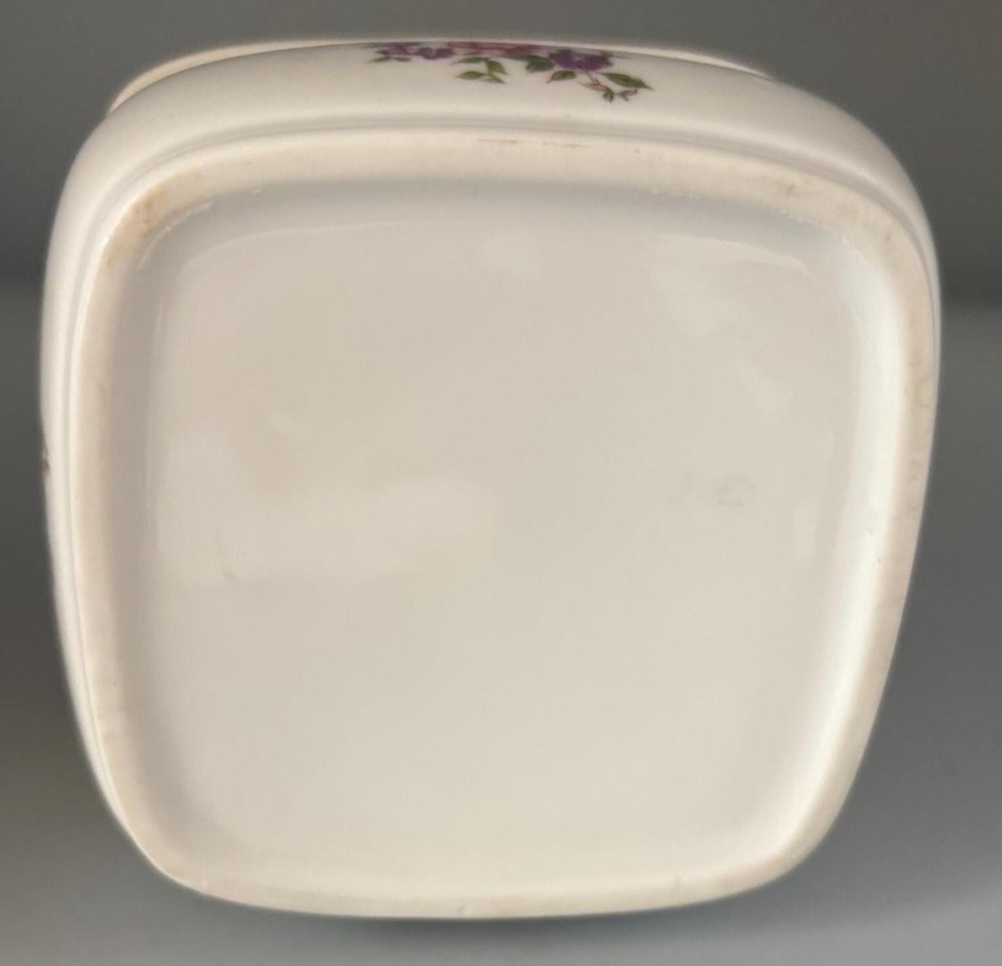 Vintage Colibri Sanko Hand Painted Trinket Box Porcelain with Gold Gilding Lover Antiques and Vintage