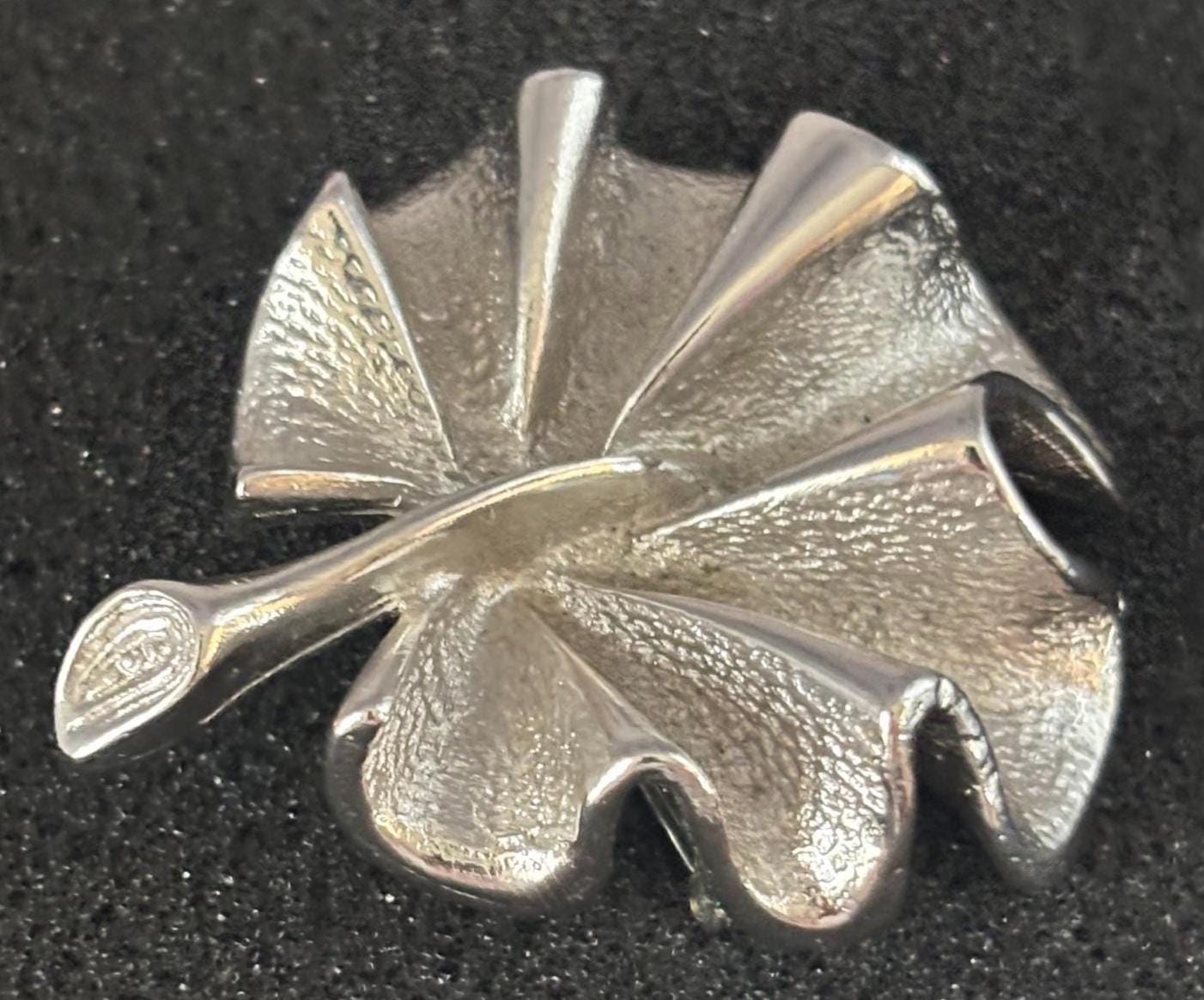Vintage Sarah Coventry Silver Tone Geranium Leaf Brooch Lover Antiques and Vintage