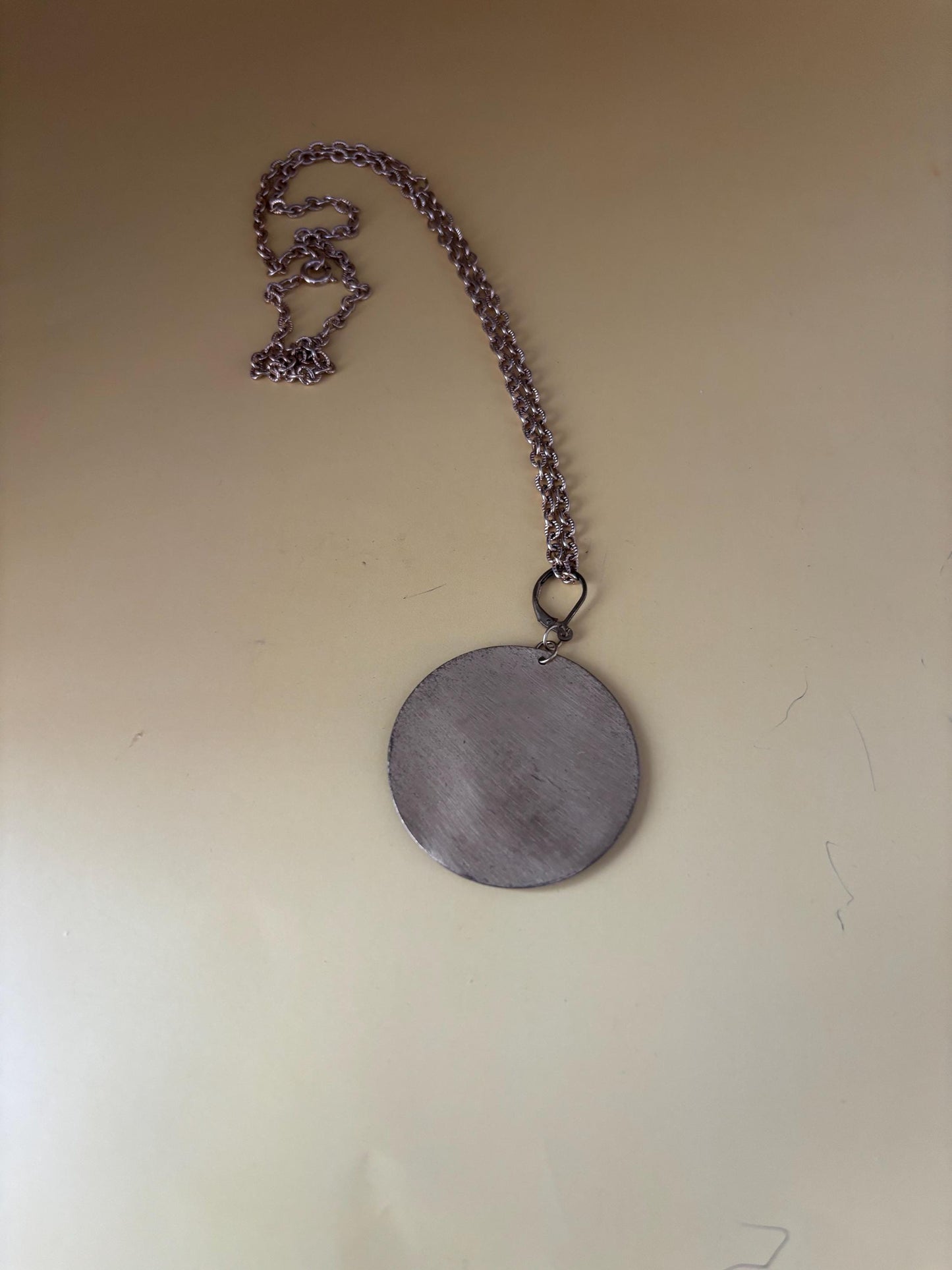 Vintage Red Black Enamel Gold Tone Circular Pendant Necklace 14 Inch Chain Retro Jewelry