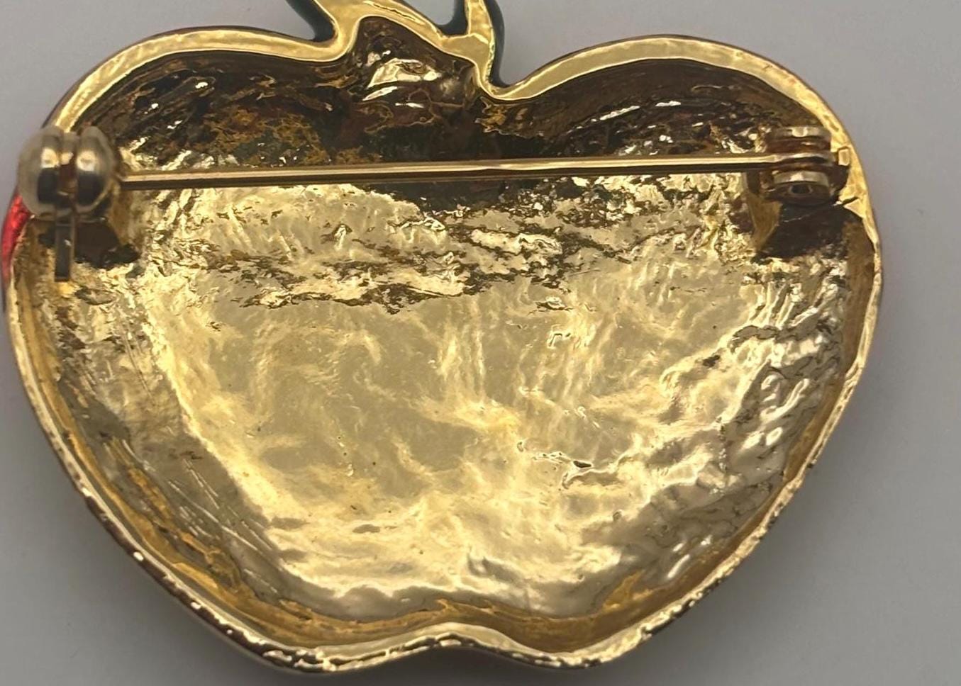 Vintage Apple with NYC Skyline Pin Brooch Lover Antiques and Vintage