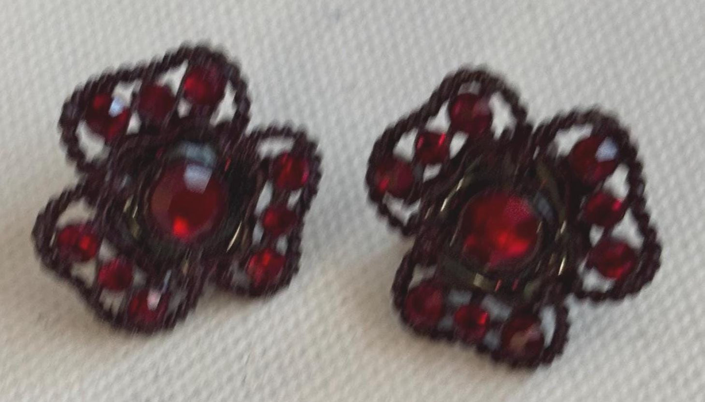 Vintage Judy Lee Ruby Red Flower Clip On Earrings