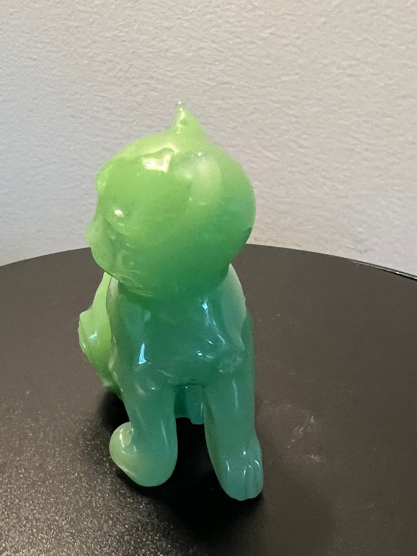 Vintage Jadeite Cat Figurine: Franklin Mint Faberge Style