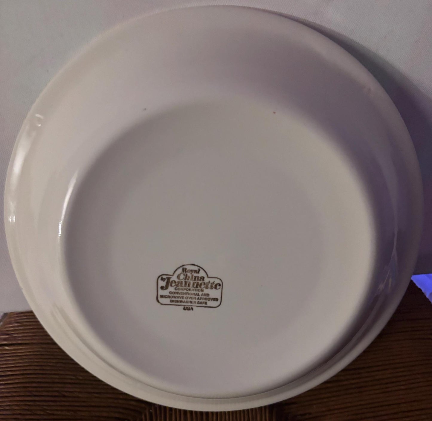 Vintage Jeannette Royal China Quiche Lorraine Pie Plate Lover Antiques and Vintage
