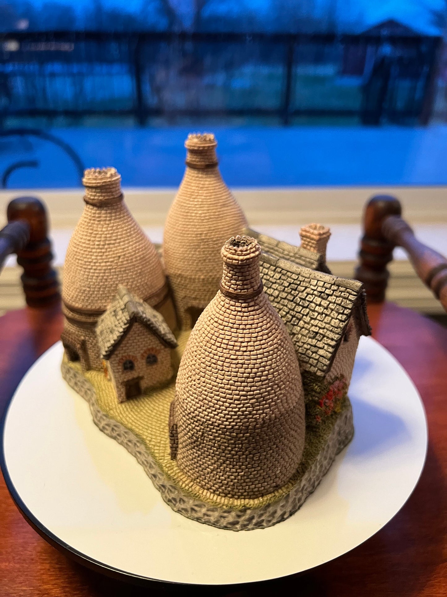 Vintage David Winter Cottages The Midlands Collection The Bottle Kilns Cottage 1987 handmade hand painted Great Britain figurines David Hine