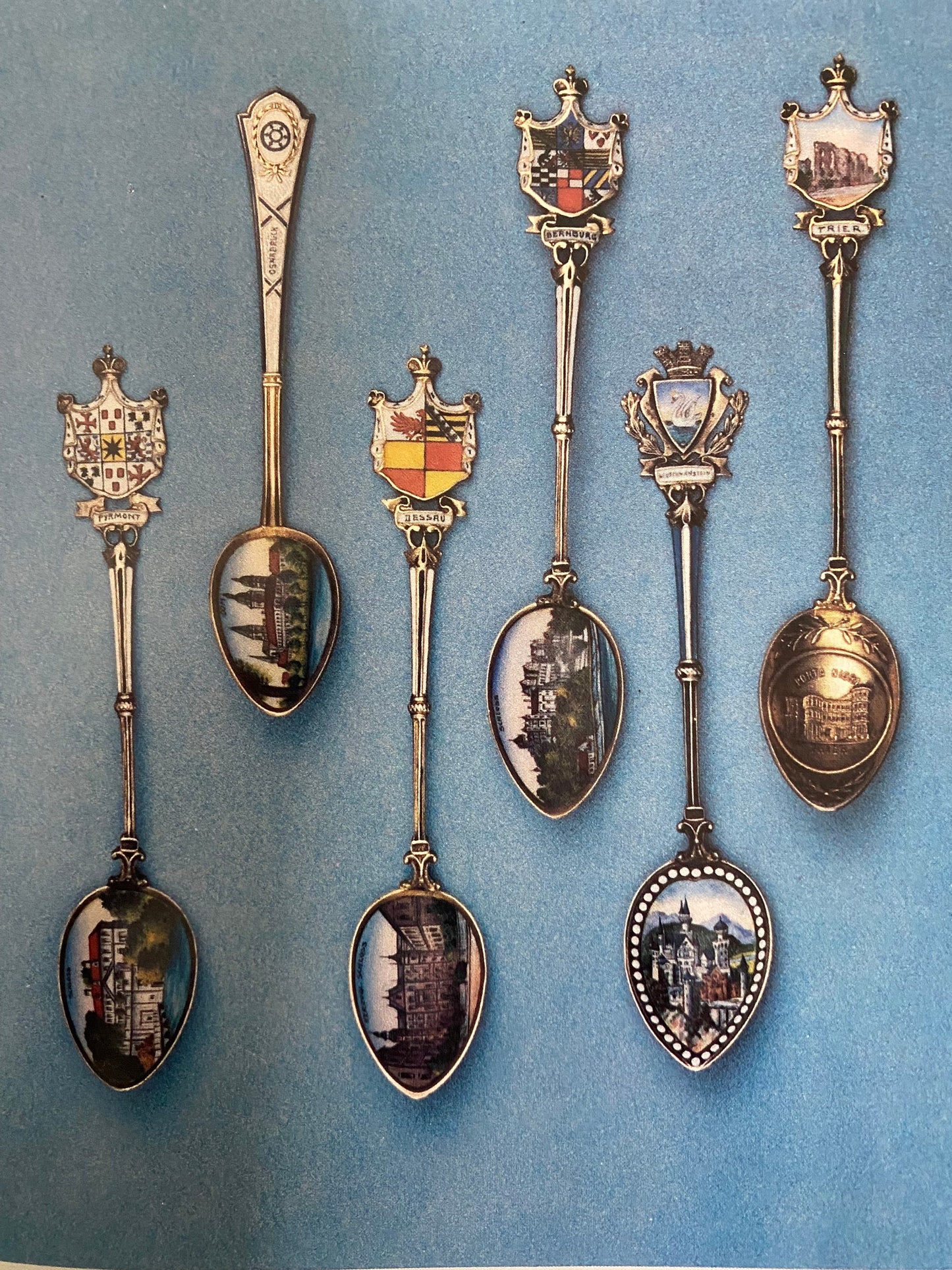 Vintage Spoons From Around the World Book: Collector's Guide