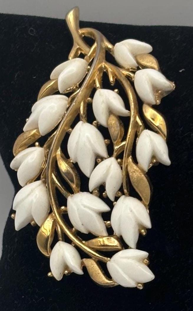 Crown Trifari Tulip Flower Brooch, by Alfred Phillipe