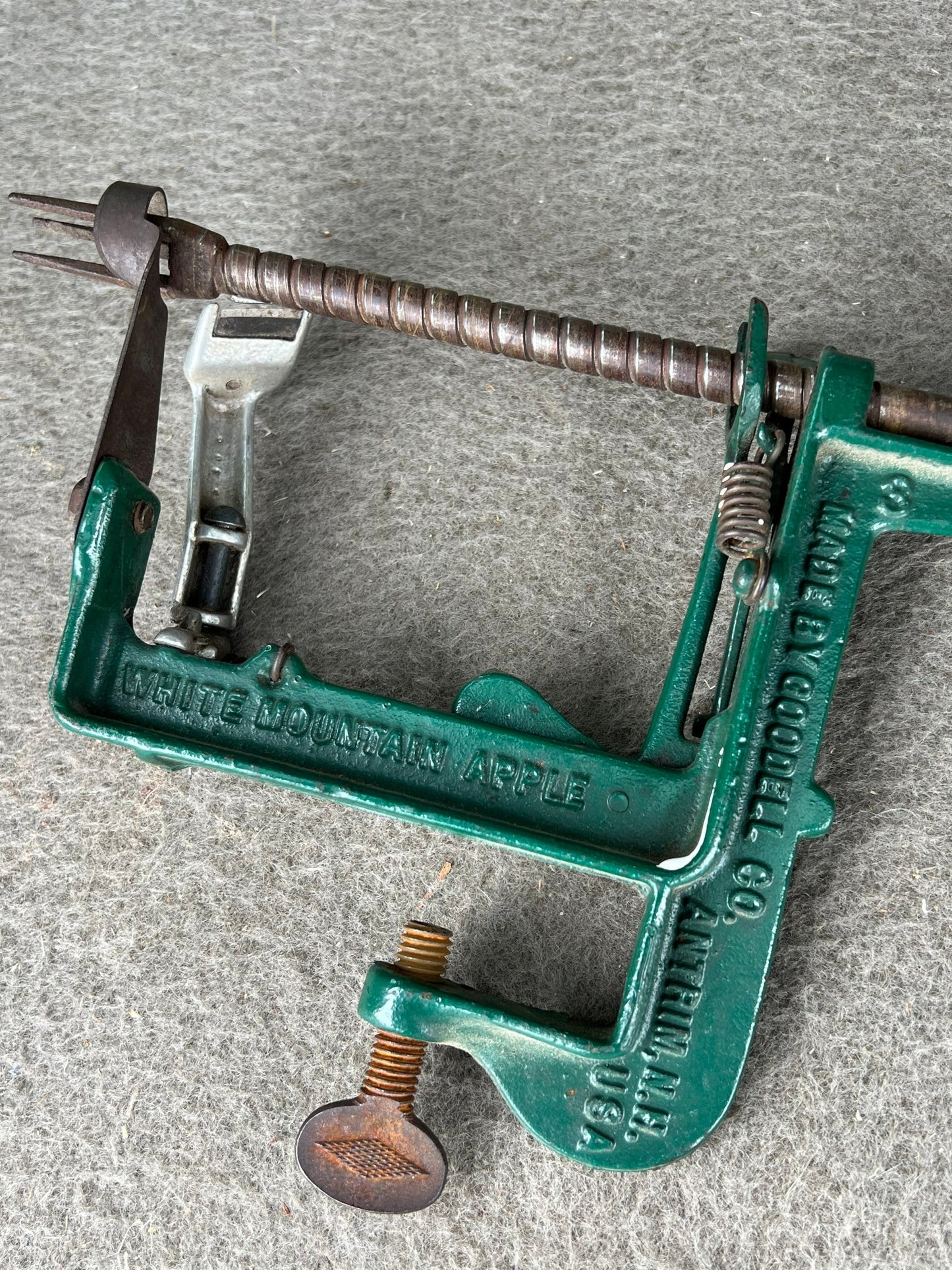 Antique White Mountain Apple Peeler: Goodell Company Cast Iron Parer