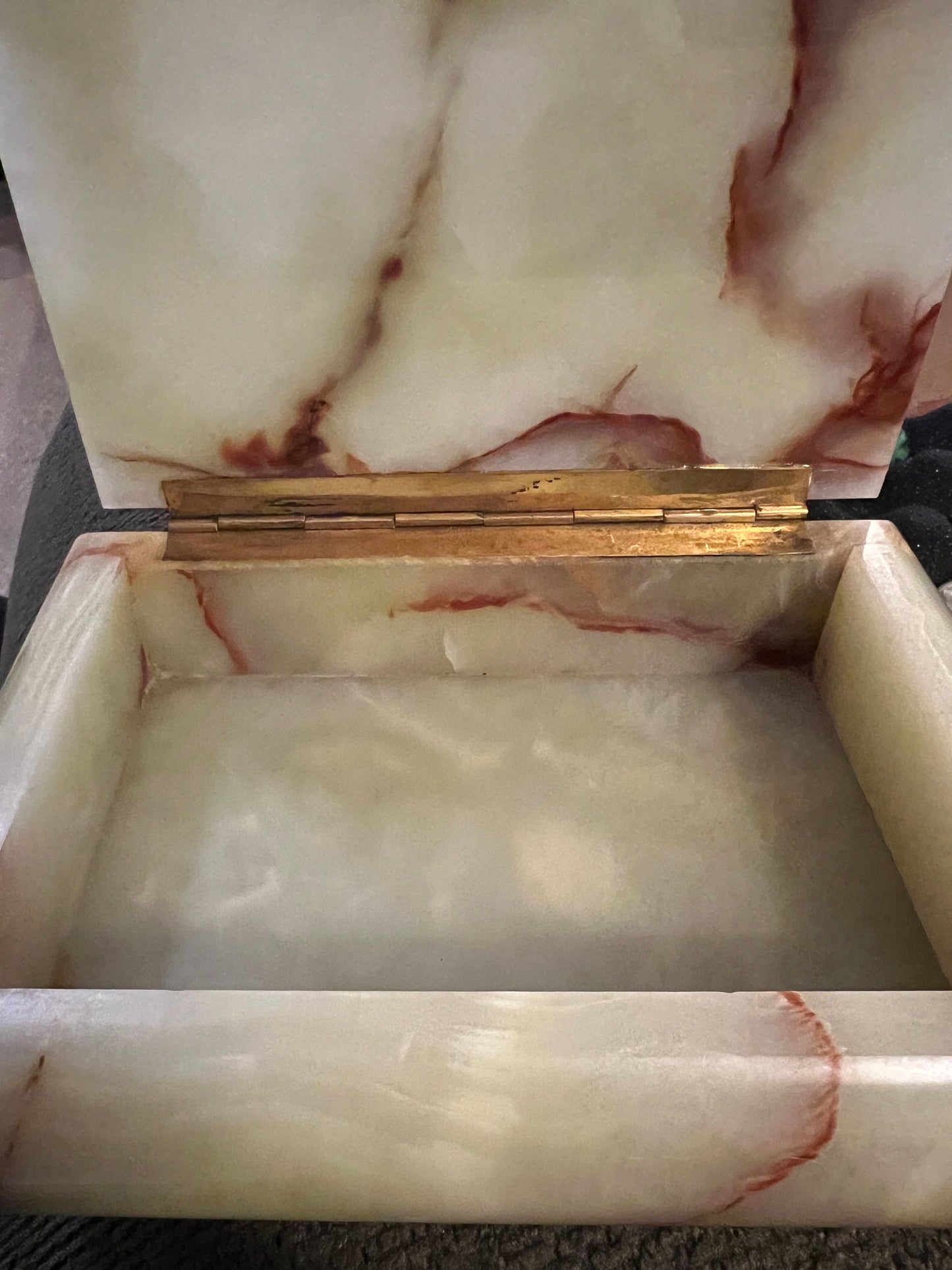 Vintage Green Onyx Trinket Box: Tiara Enterprises Lidded Container