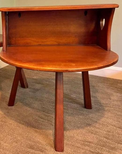 Cushman Colonial Creations Heart Table Chester End Table No. 2106 Lover Antiques and Vintage