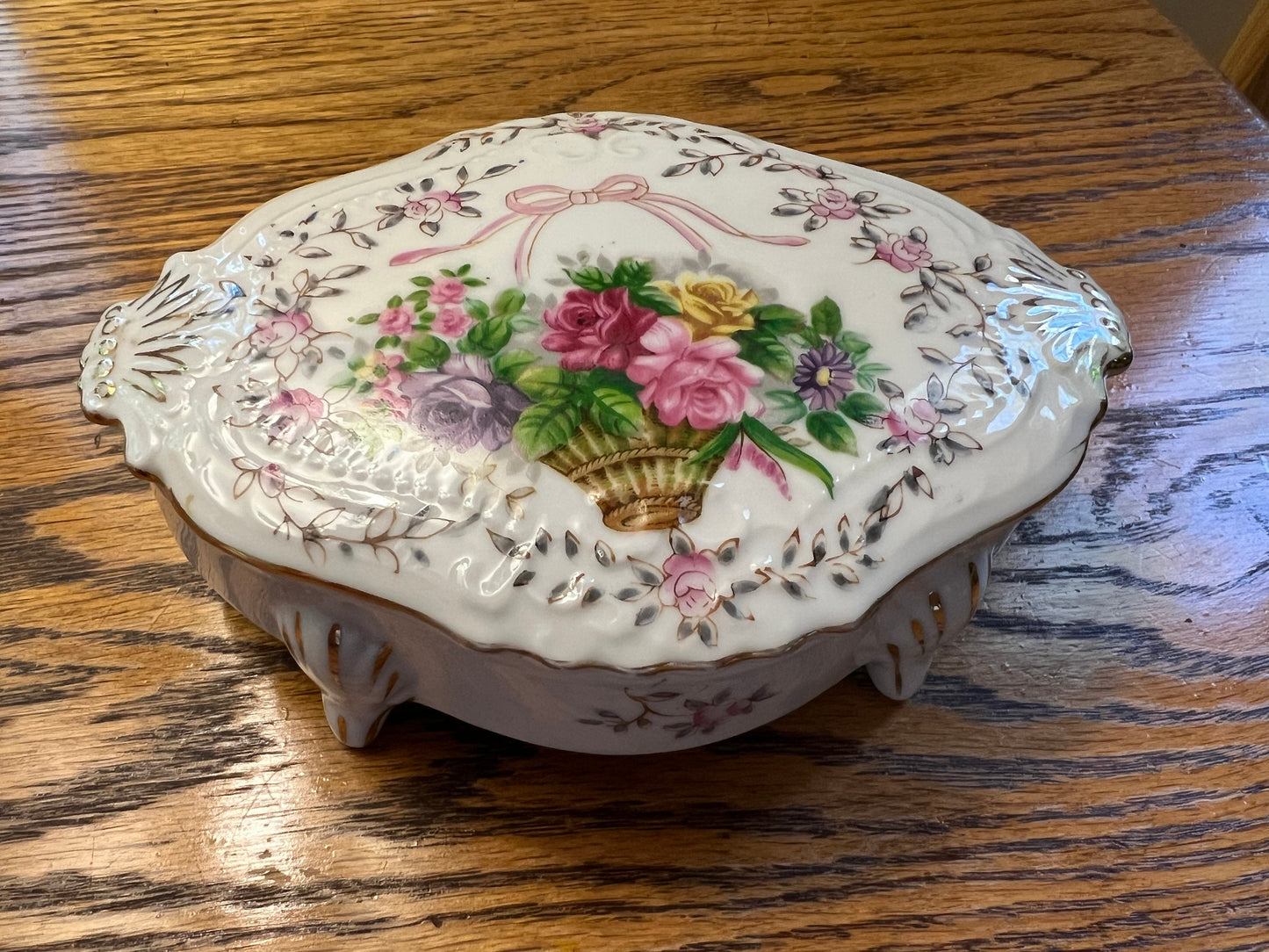 Vintage Bristol Gardens Roses Trinket Box: Hand-Painted Porcelain with 24k Gold