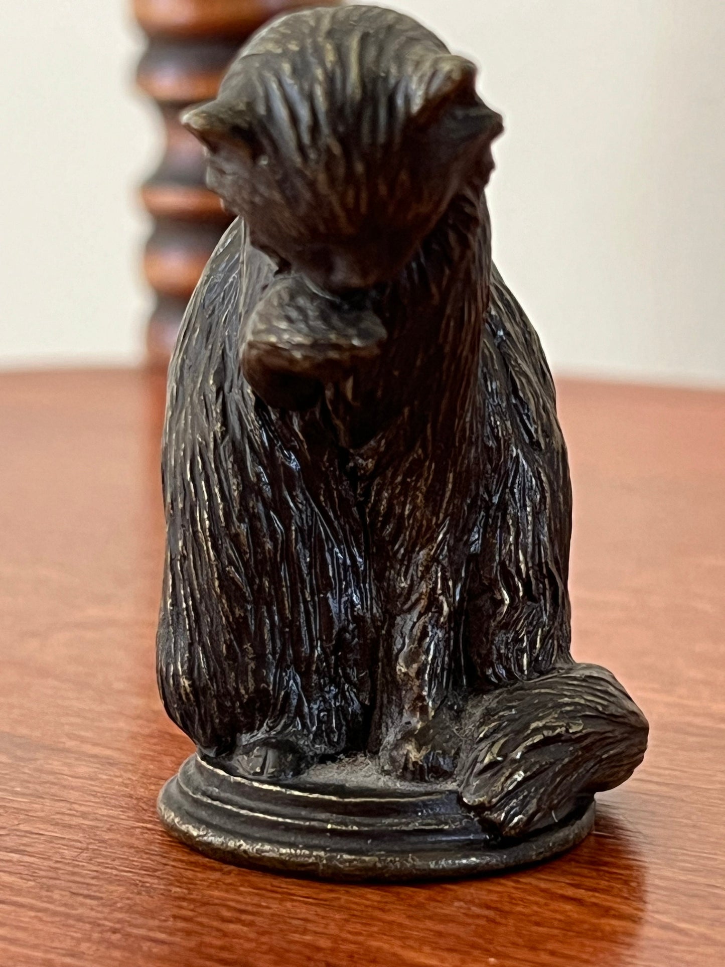 Vintage Franklin Mint Pewter Cat Figurine: Paw Licking Statue