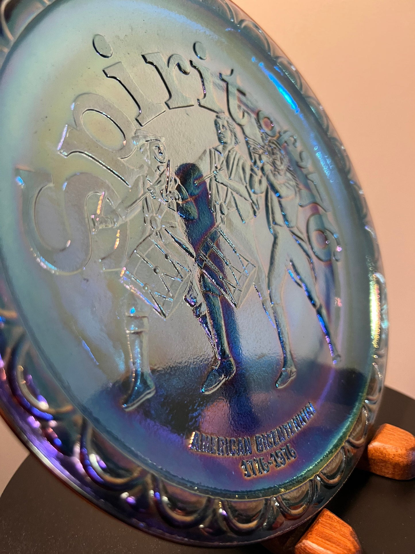Vintage Indiana Glass Carnival Plate: 1776-1976 Bicentennial Iridescent Blue