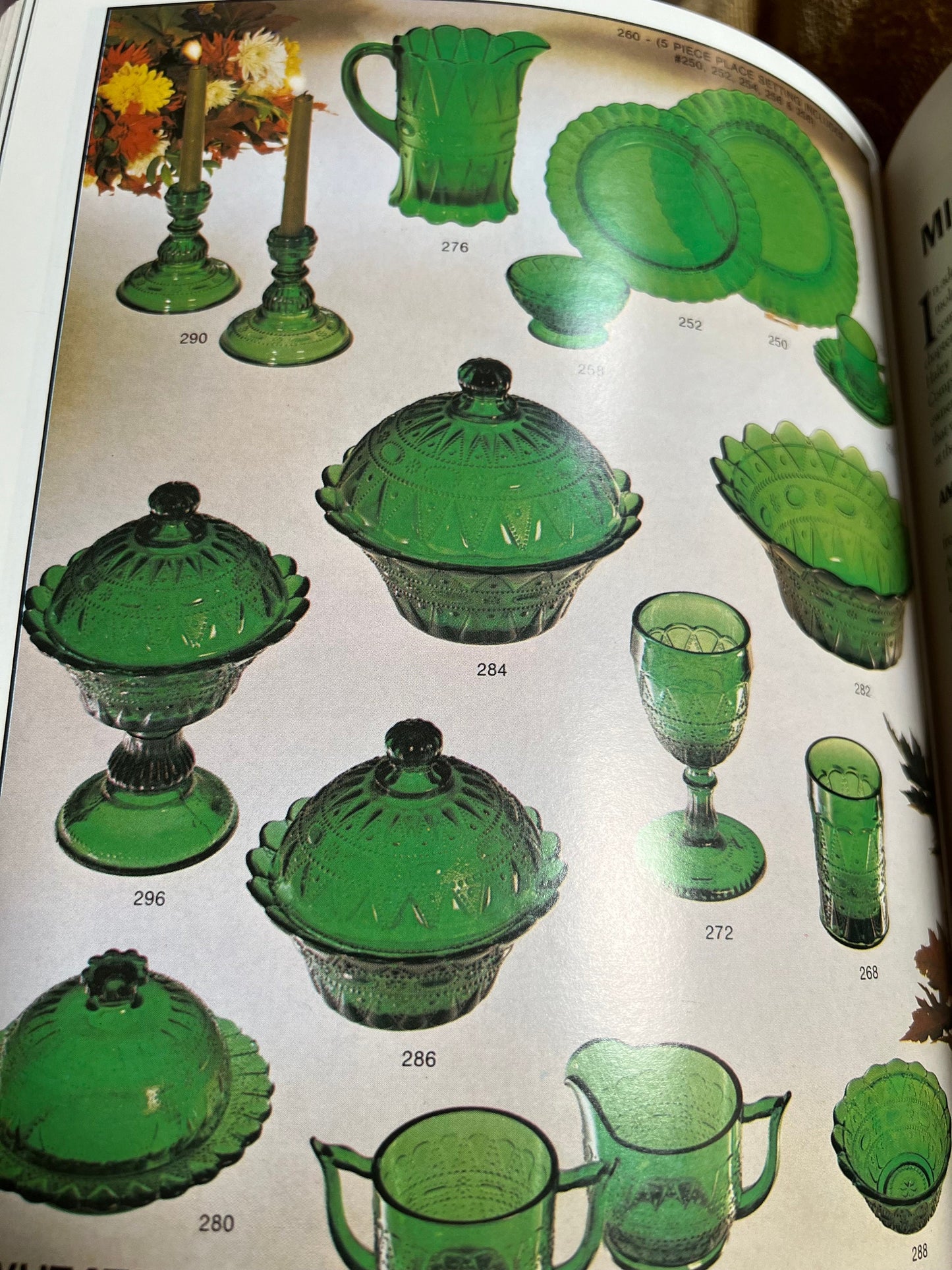 Kemble Glass Works Book: 1945-1970 Art Glass Guide