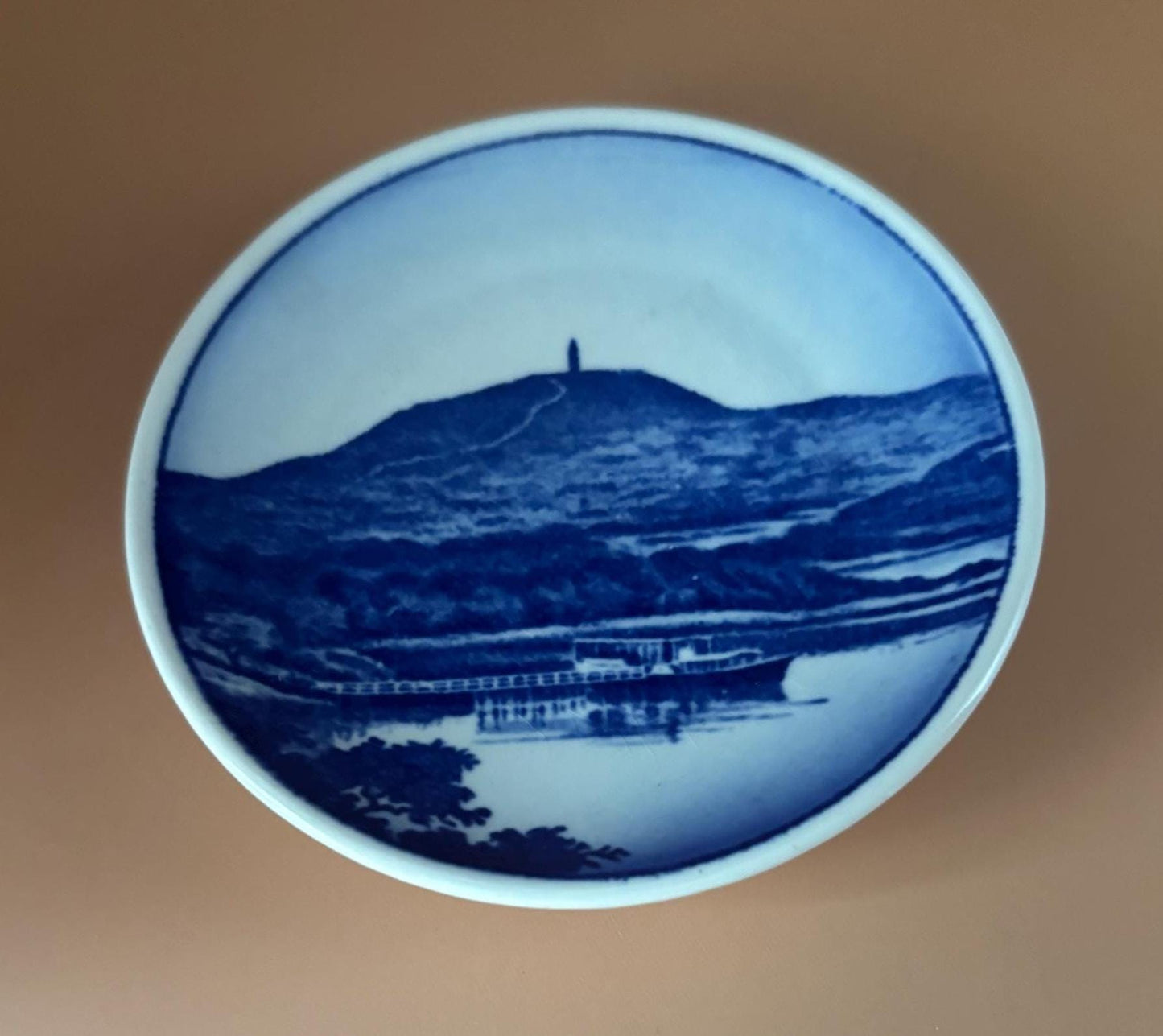 Set of 5 Royal Copenhagen Plaquettes, Collection of Plates, Lover Antiques and Vintage
