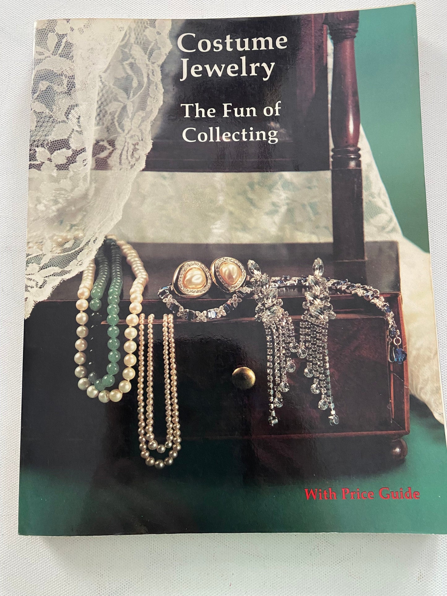 Costume Jewelry Collecting Book: Nancy Schiffer Guide, 1992