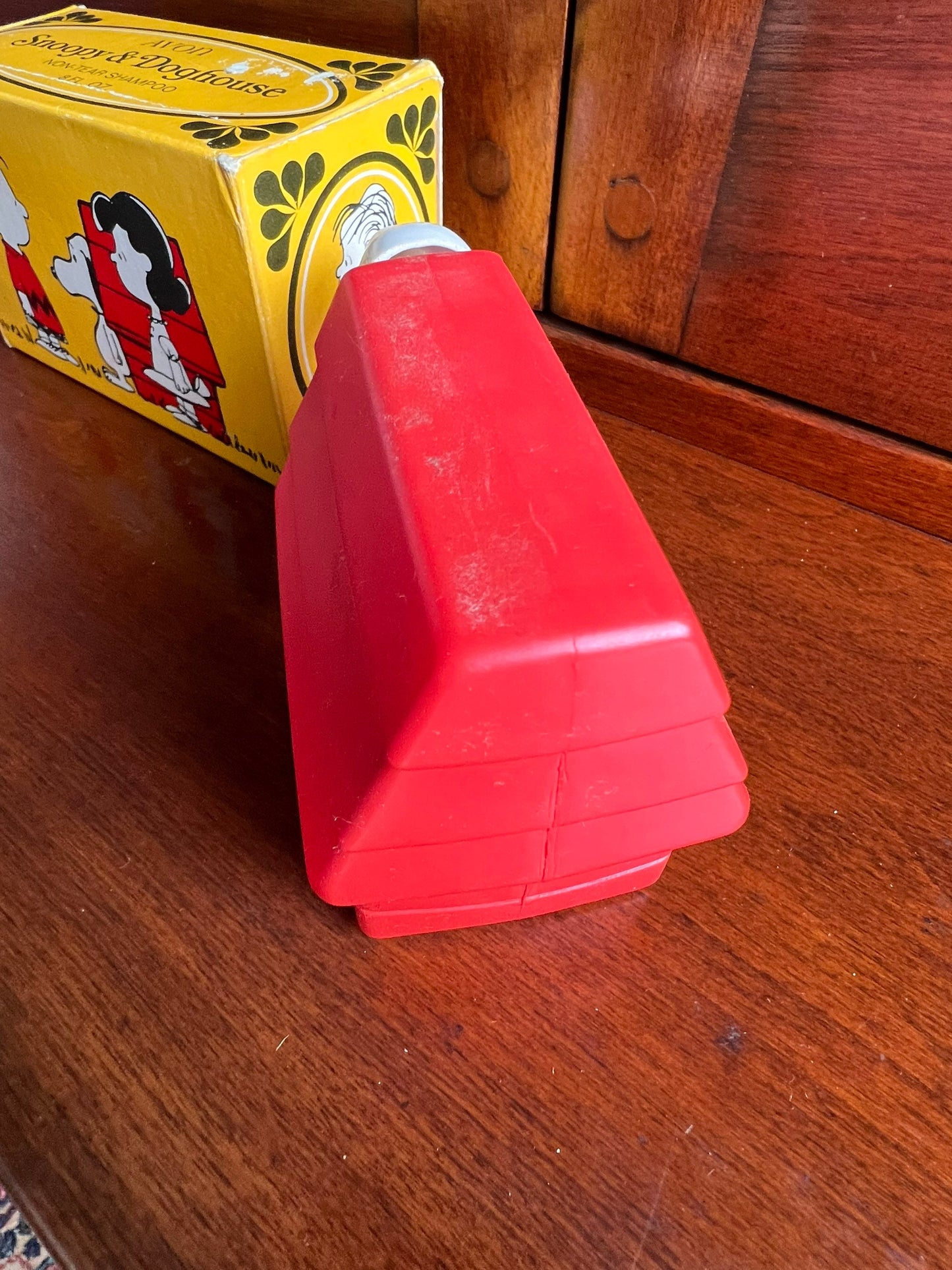 Vintage Avon Snoopy Doghouse Shampoo: 1980s Collectible with Box