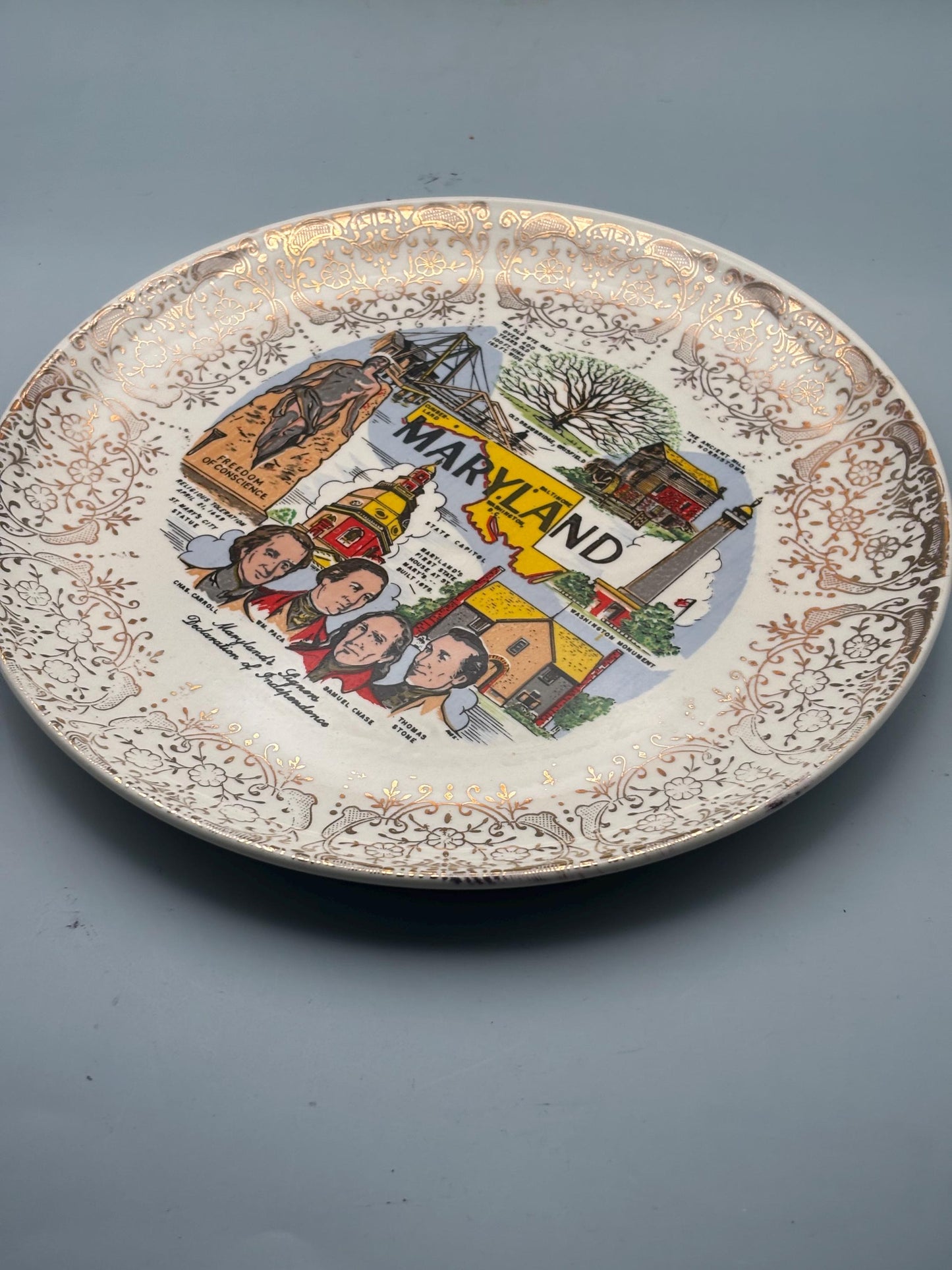 Mid Century Maryland Souvenir Collector Plate, Landmarks Figures, Lover Antiques and Vintage