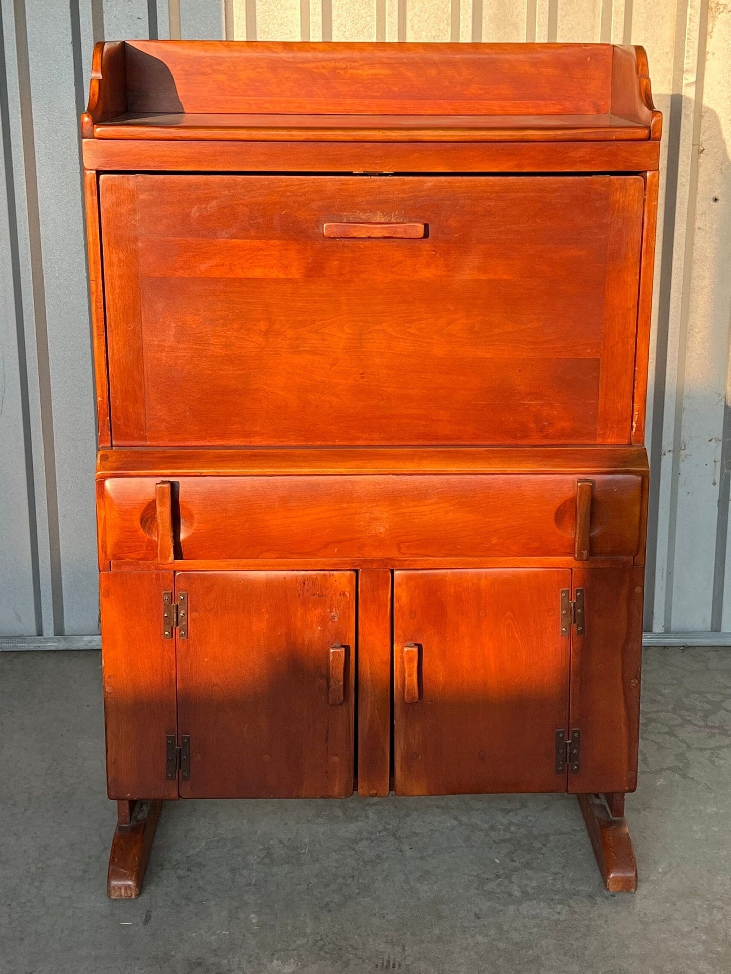 Vintage Cushman Colonial Modesk No. 6012: Herman Devries Modern Desk, 1936
