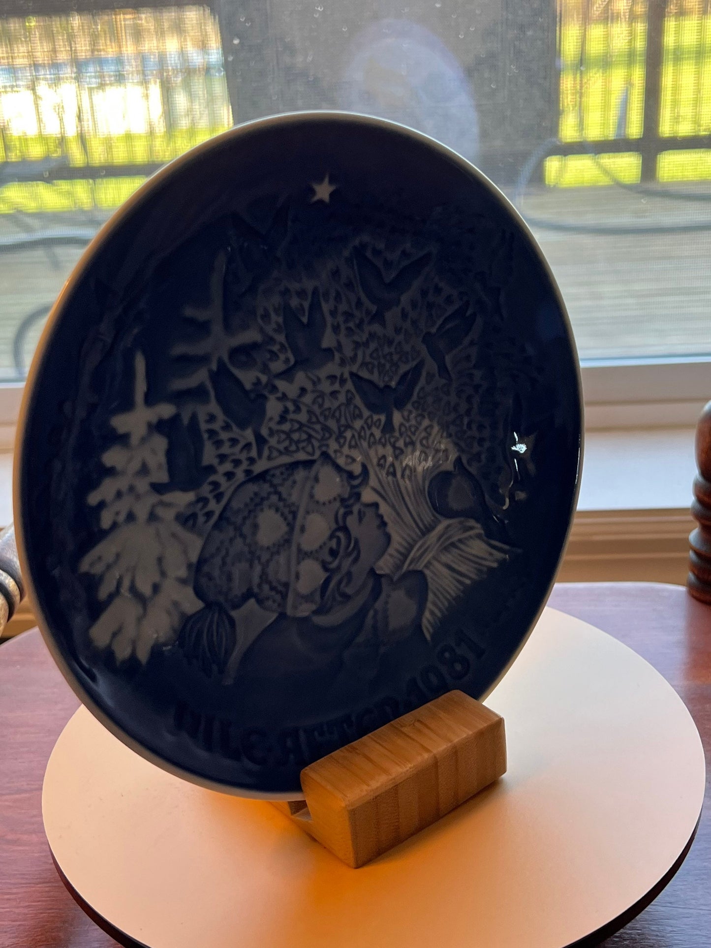 Vintage B&G Copenhagen Denmark Porcelain Collector Annual Christmas Plates 1981 Lover Antiques and Vintage