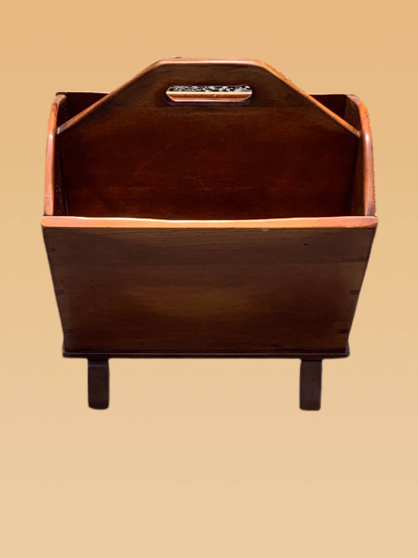 Cushman Colonial Creations Bromley Magazine Basket No. 5303 Vintage Magazine Book Rack