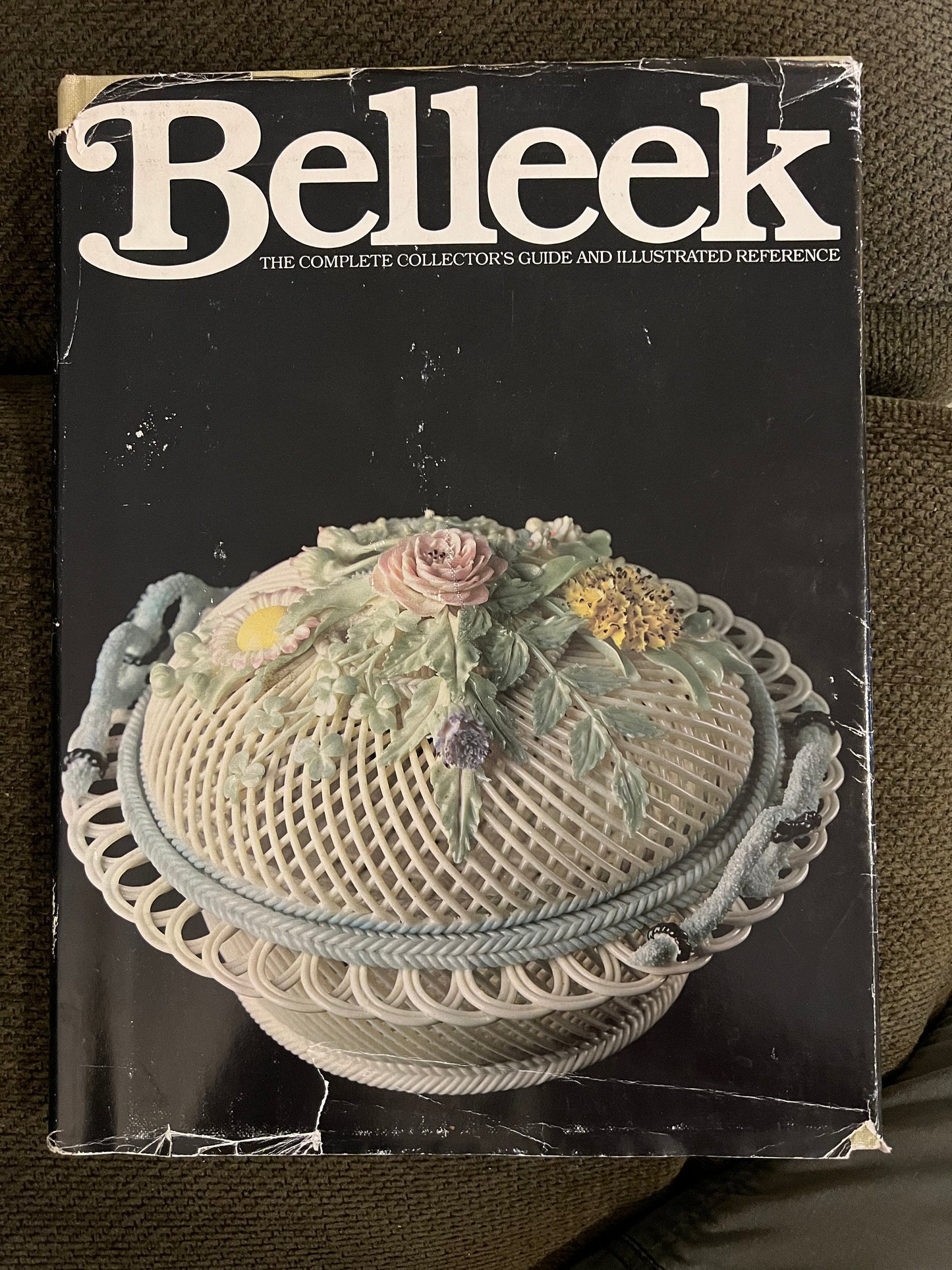 Vintage Belleek Collector's Guide: Illustrated Reference Book, 1978