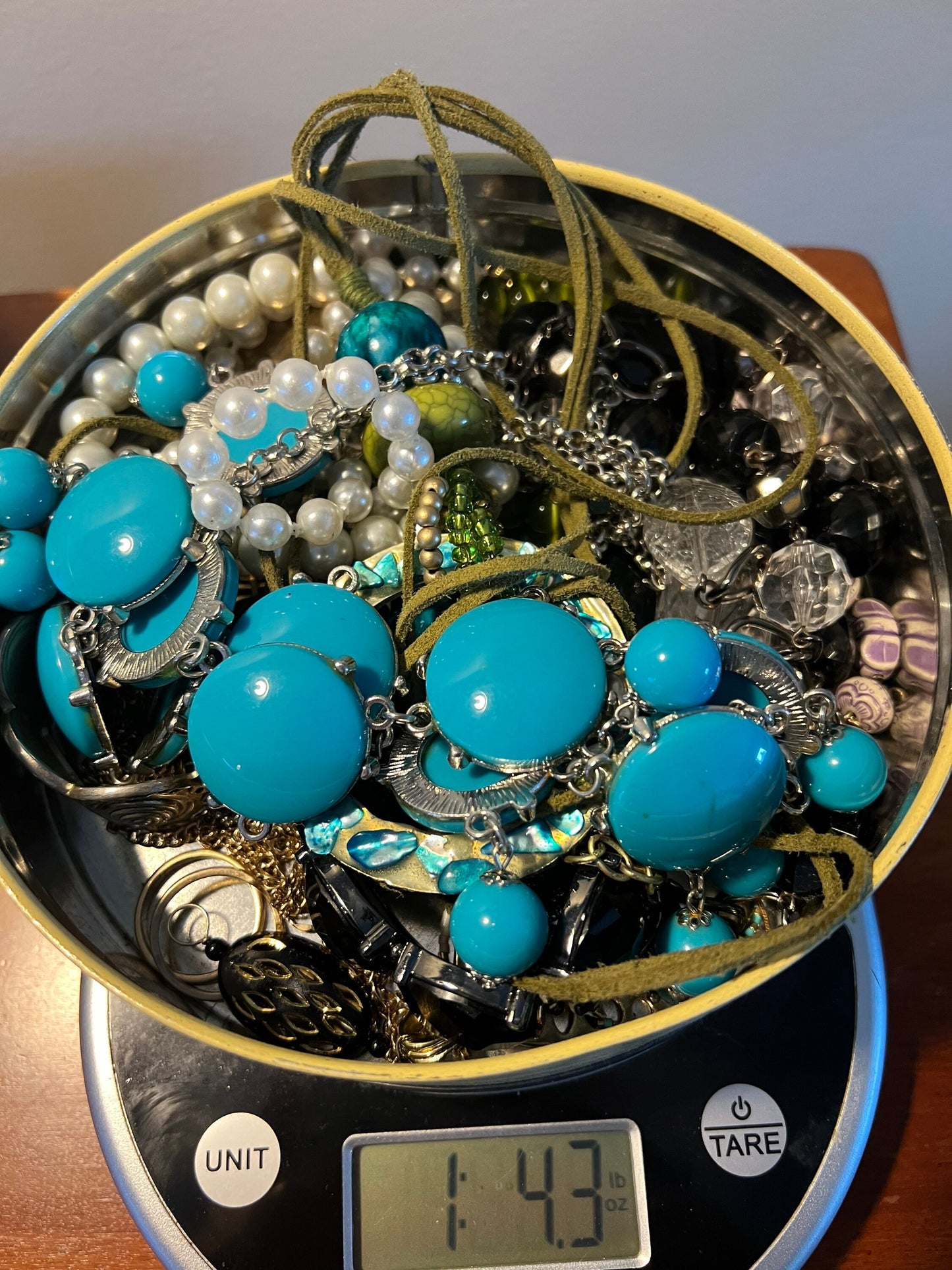 Vintage Earrings Necklace Bracelet Collection pieces Jewelry earring Lover Antiques
