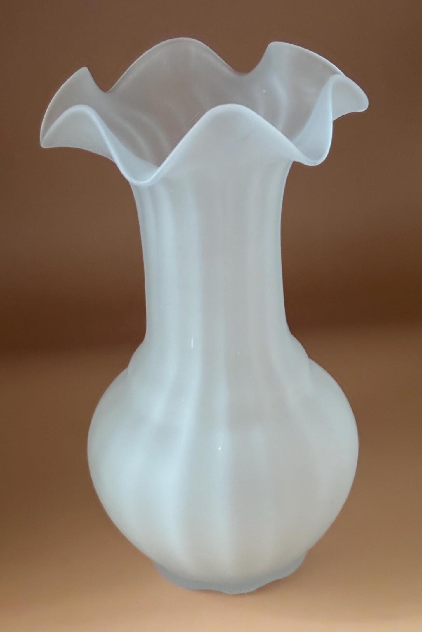 Vintage Steuben Ivrene Art Glass Vase: White Ruffled Calcite