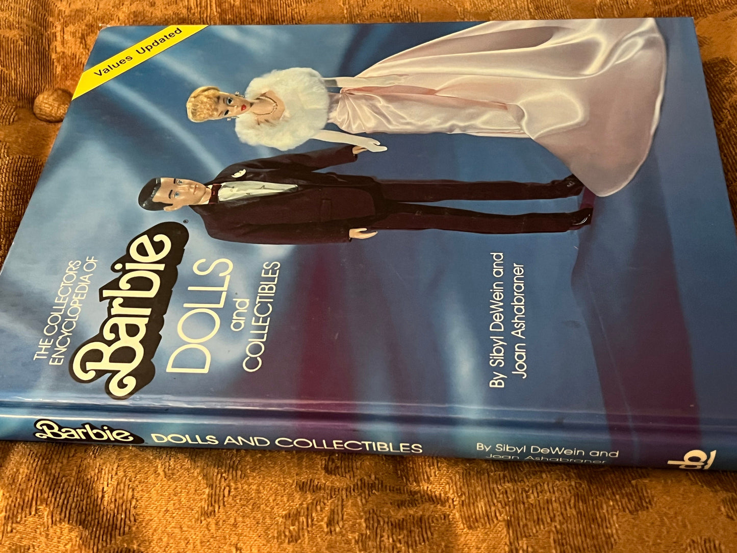 Collector’s Guide to Dolls of the 1960’s and 1970’s Identification & Value Guide Book, Lover Antiques and Vintage